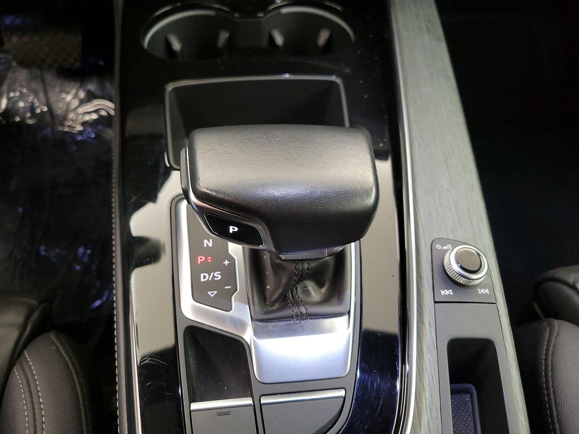 Thumbnail: 2023 Audi A4 - 17