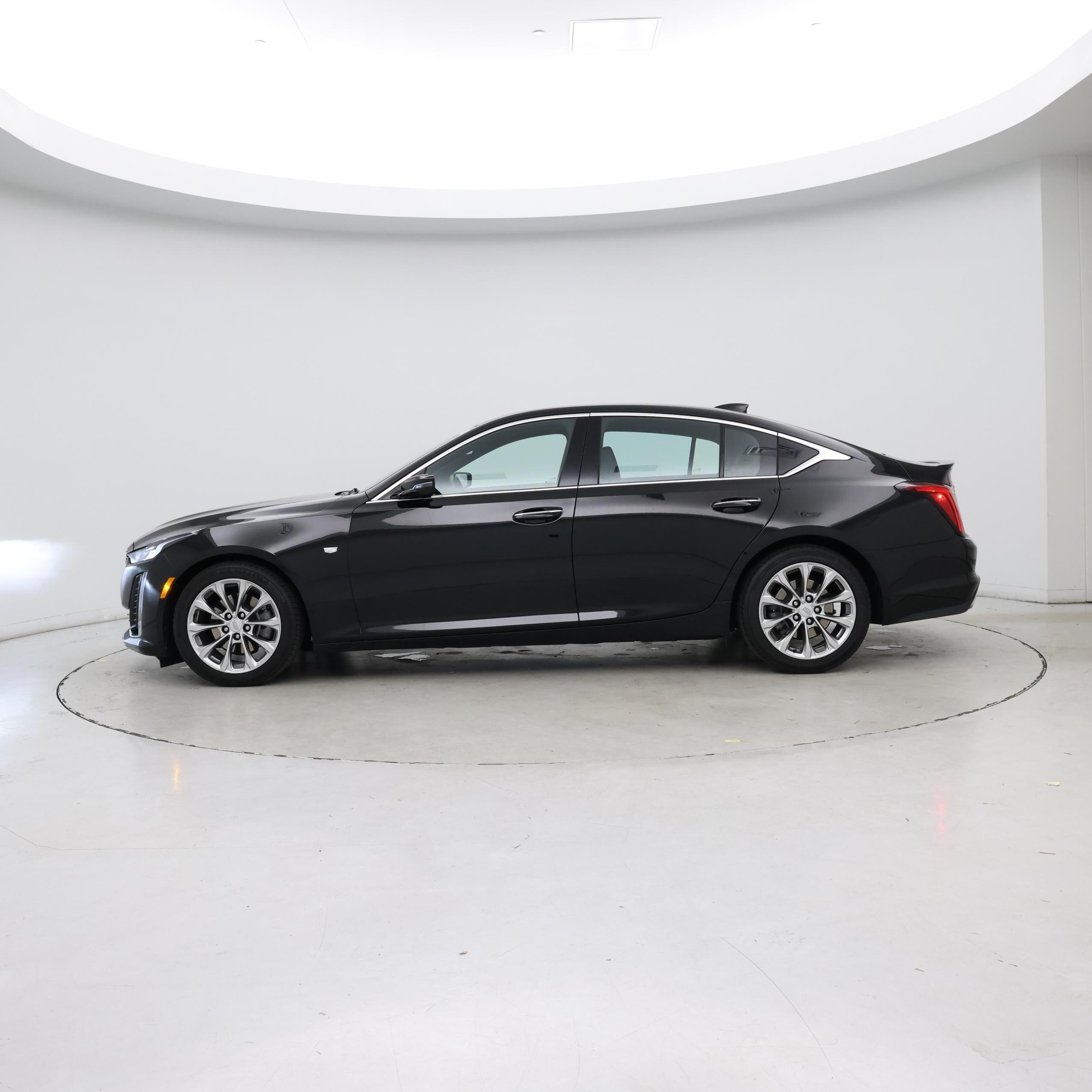 Thumbnail: 2021 Cadillac CT5 - 3