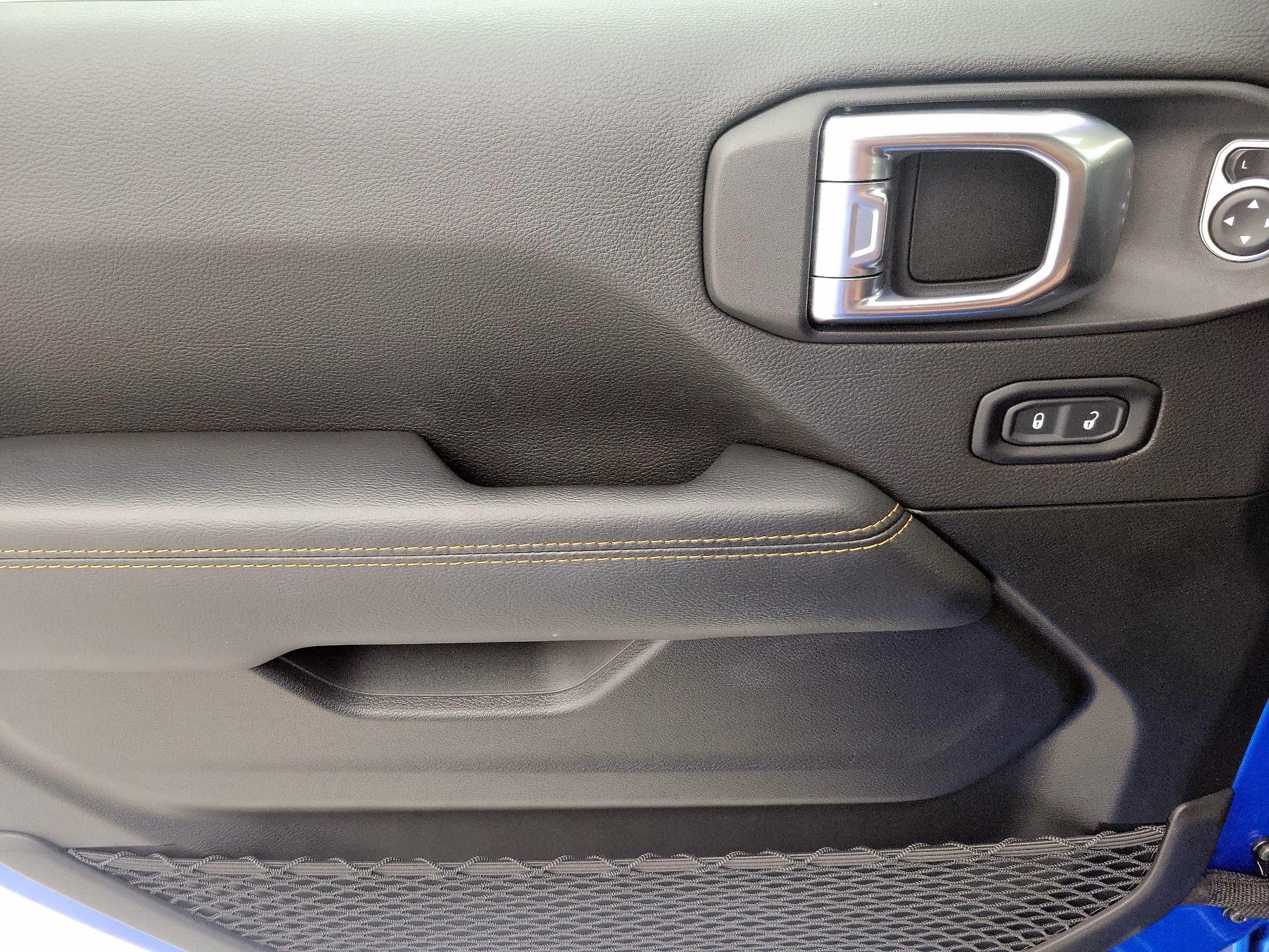 Thumbnail: 2022 Jeep Wrangler - 12