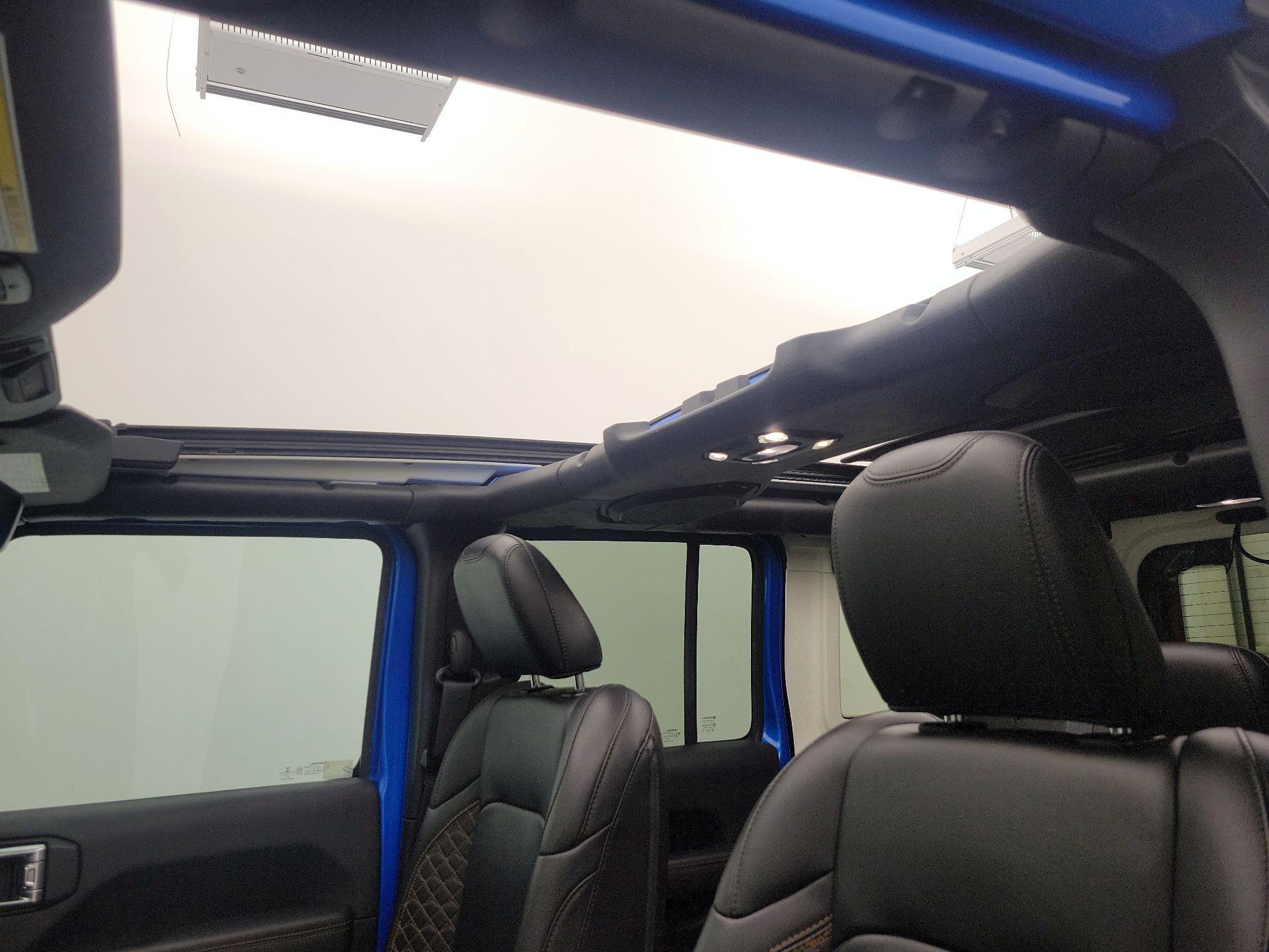 Thumbnail: 2022 Jeep Wrangler - 20