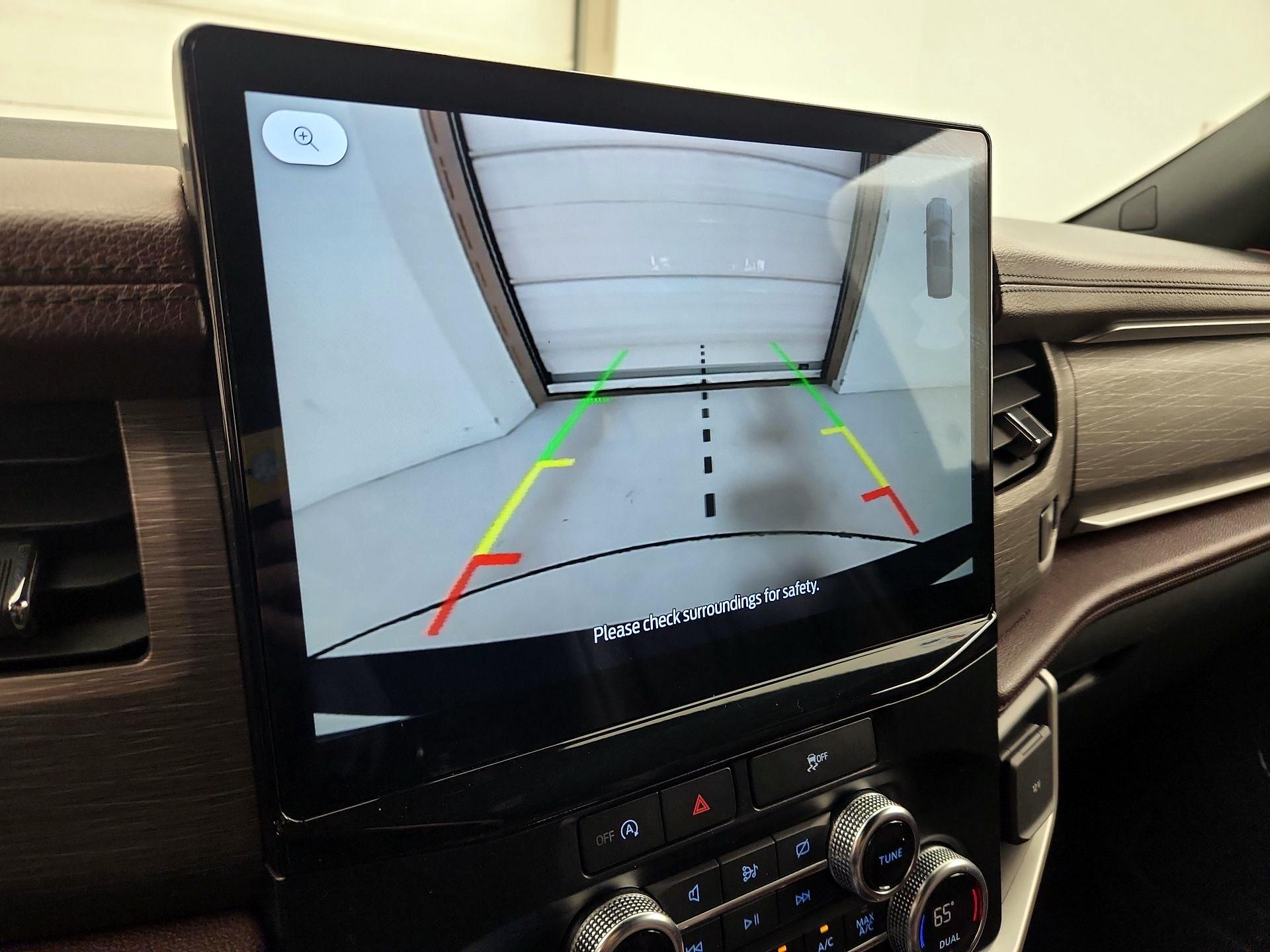 Thumbnail: 2024 Ford Expedition - 15