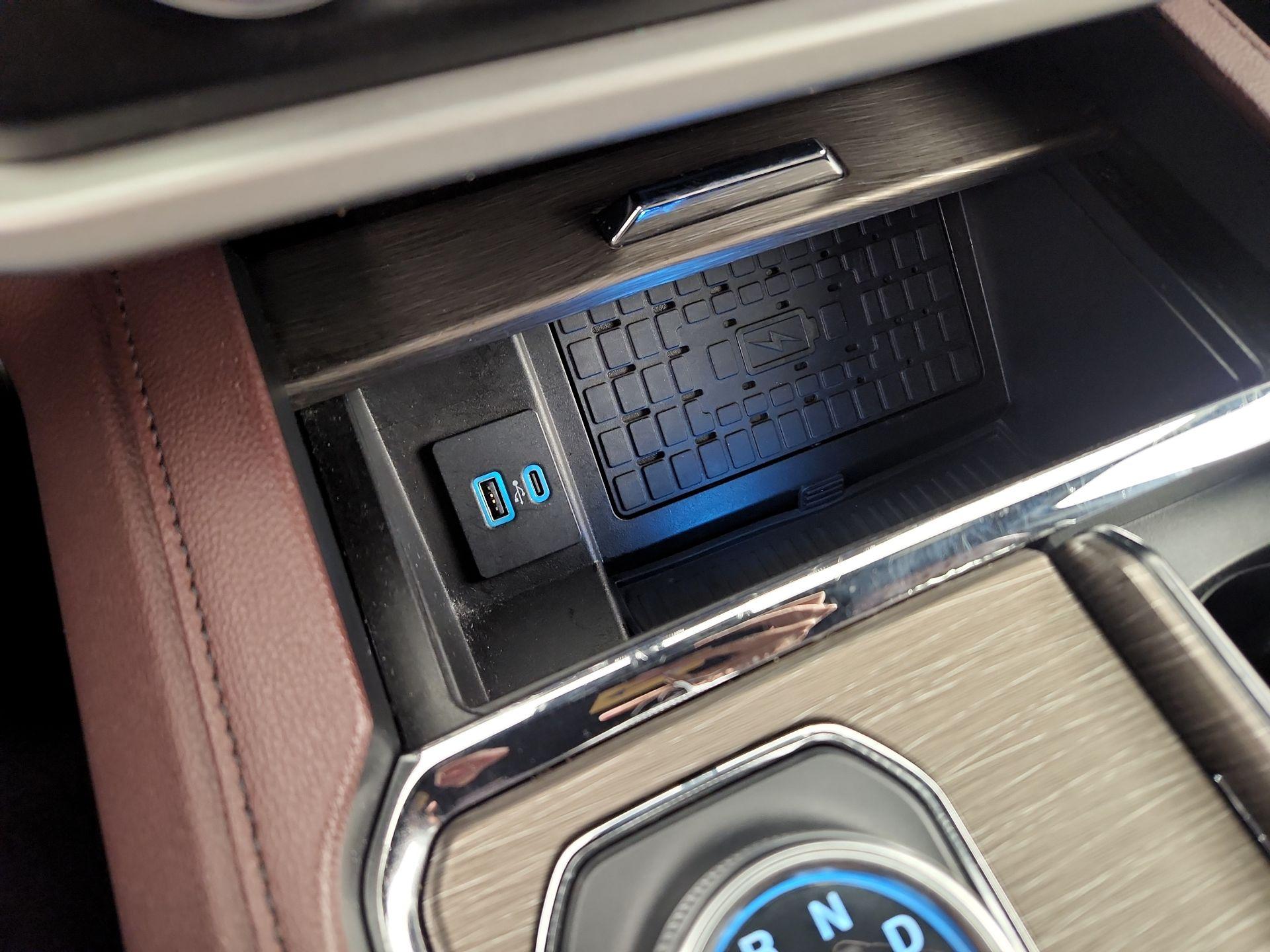 Thumbnail: 2024 Ford Expedition - 19