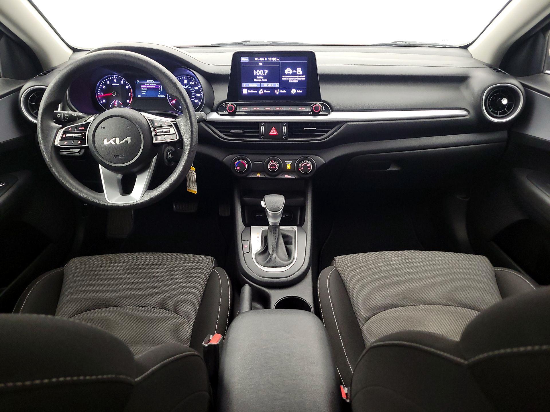 Thumbnail: 2023 Kia Forte - 9