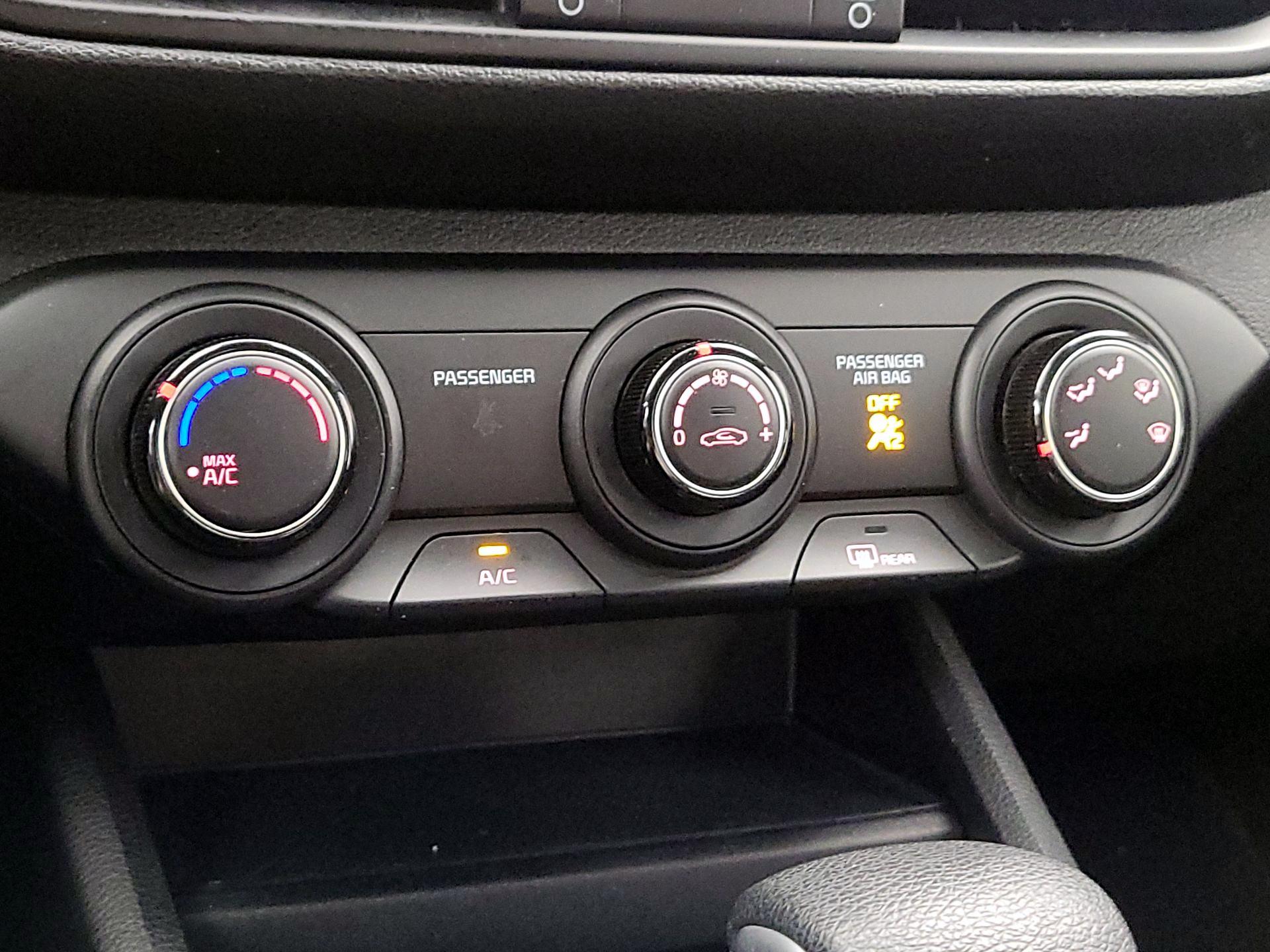 Thumbnail: 2023 Kia Forte - 16