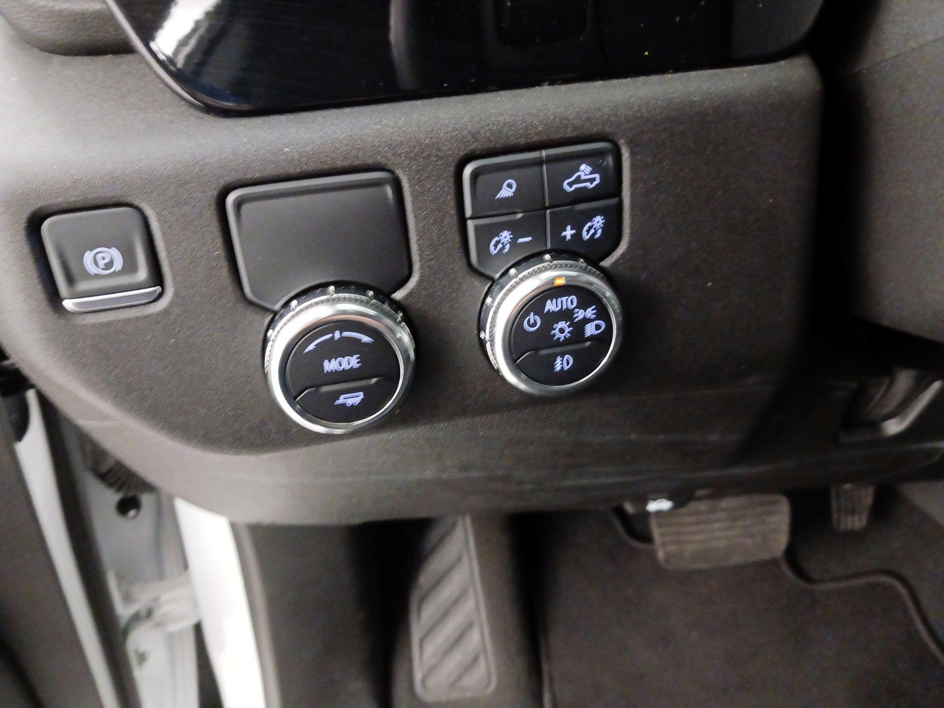 Thumbnail: 2025 GMC Sierra 1500 - 13