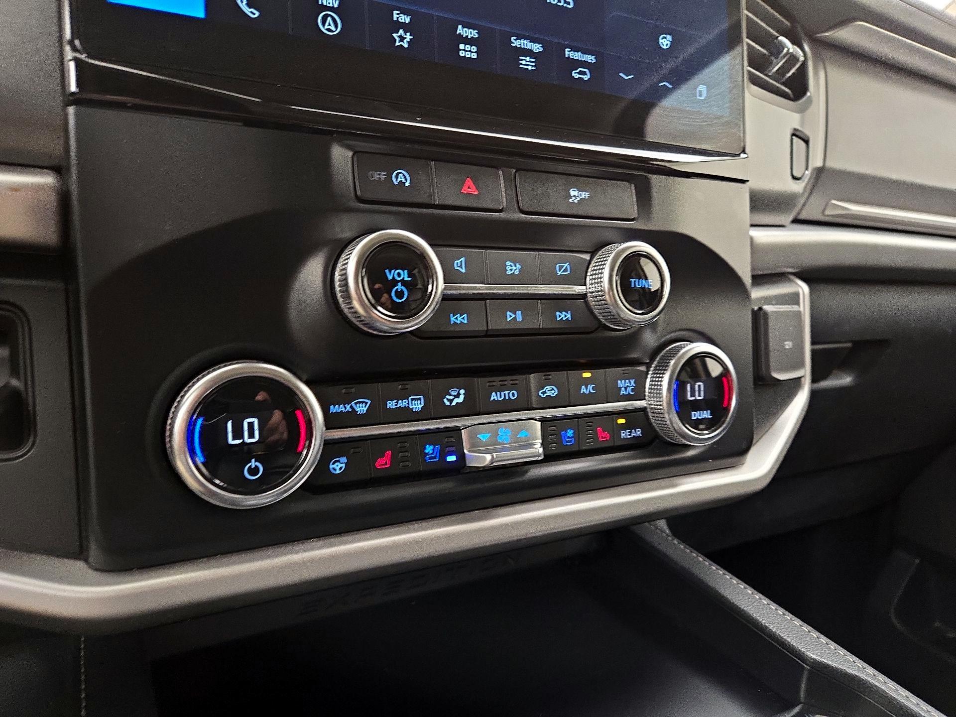 Thumbnail: 2024 Ford Expedition - 17