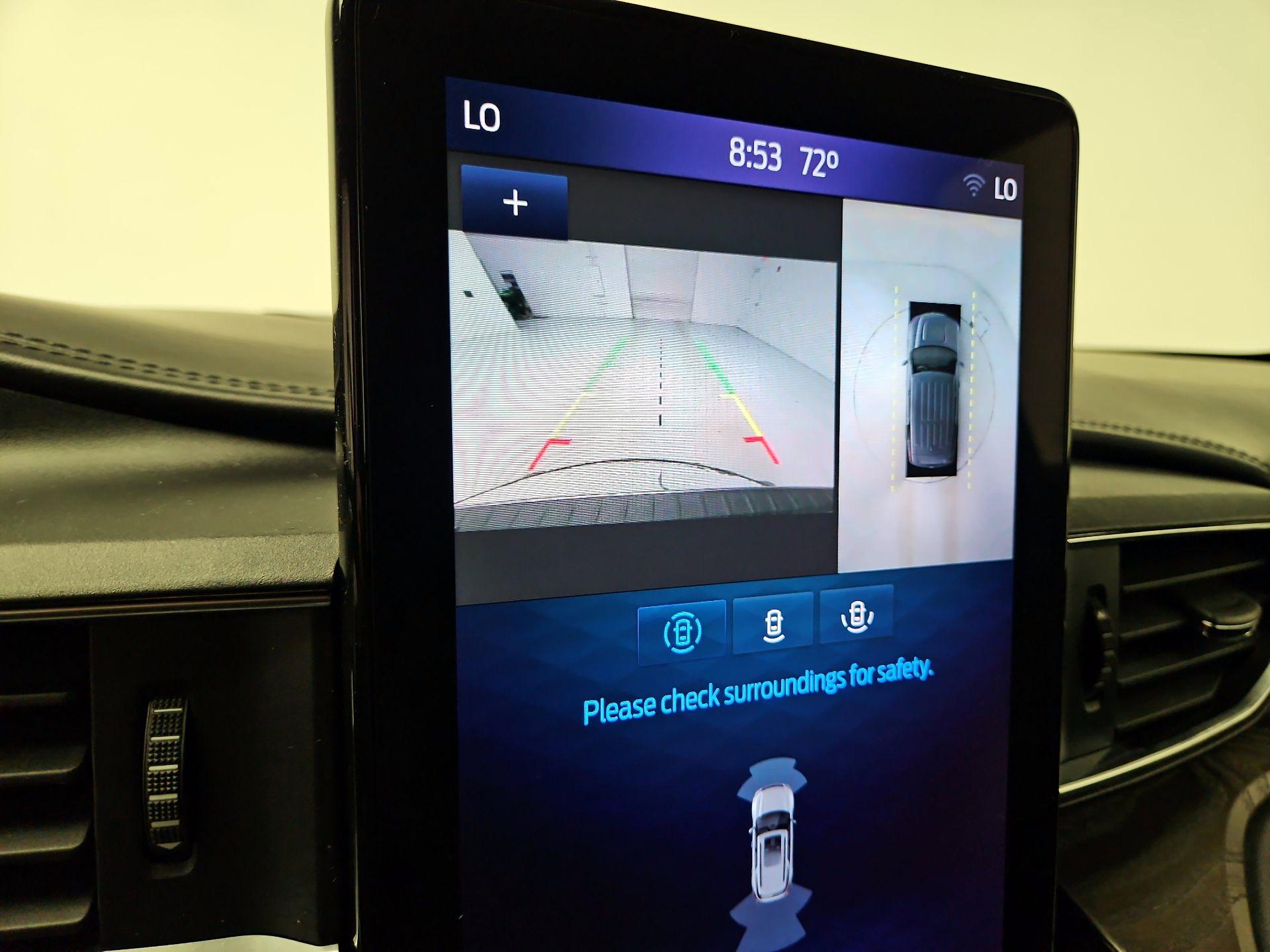 Thumbnail: 2022 Ford Explorer - 15