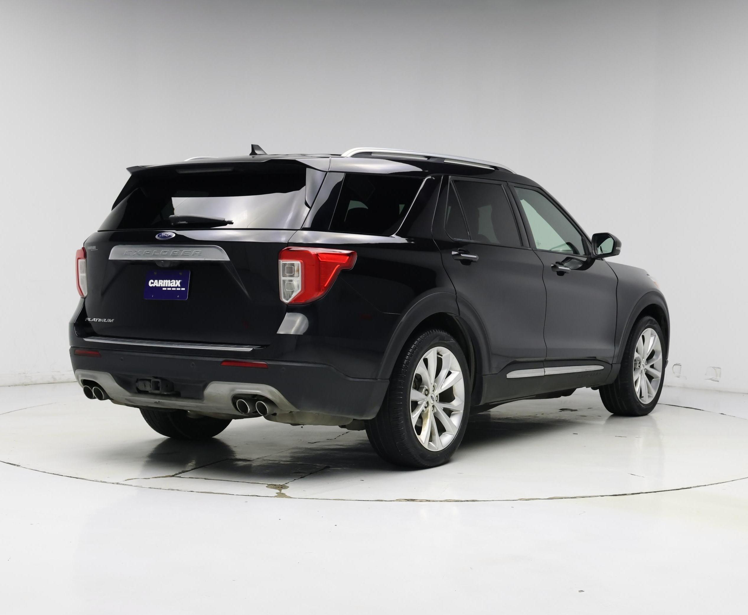 Thumbnail: 2022 Ford Explorer - 8