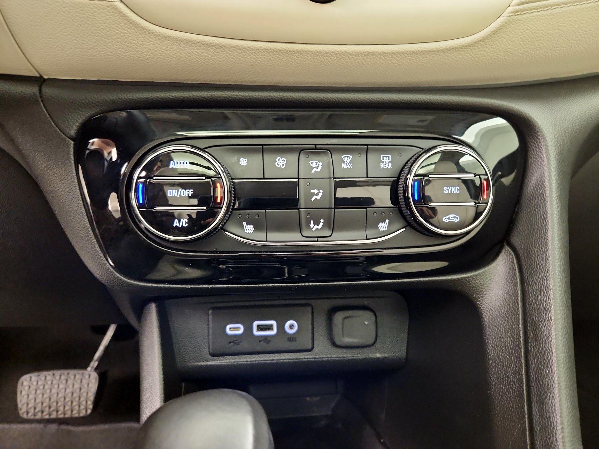 Thumbnail: 2022 Buick Encore GX - 16