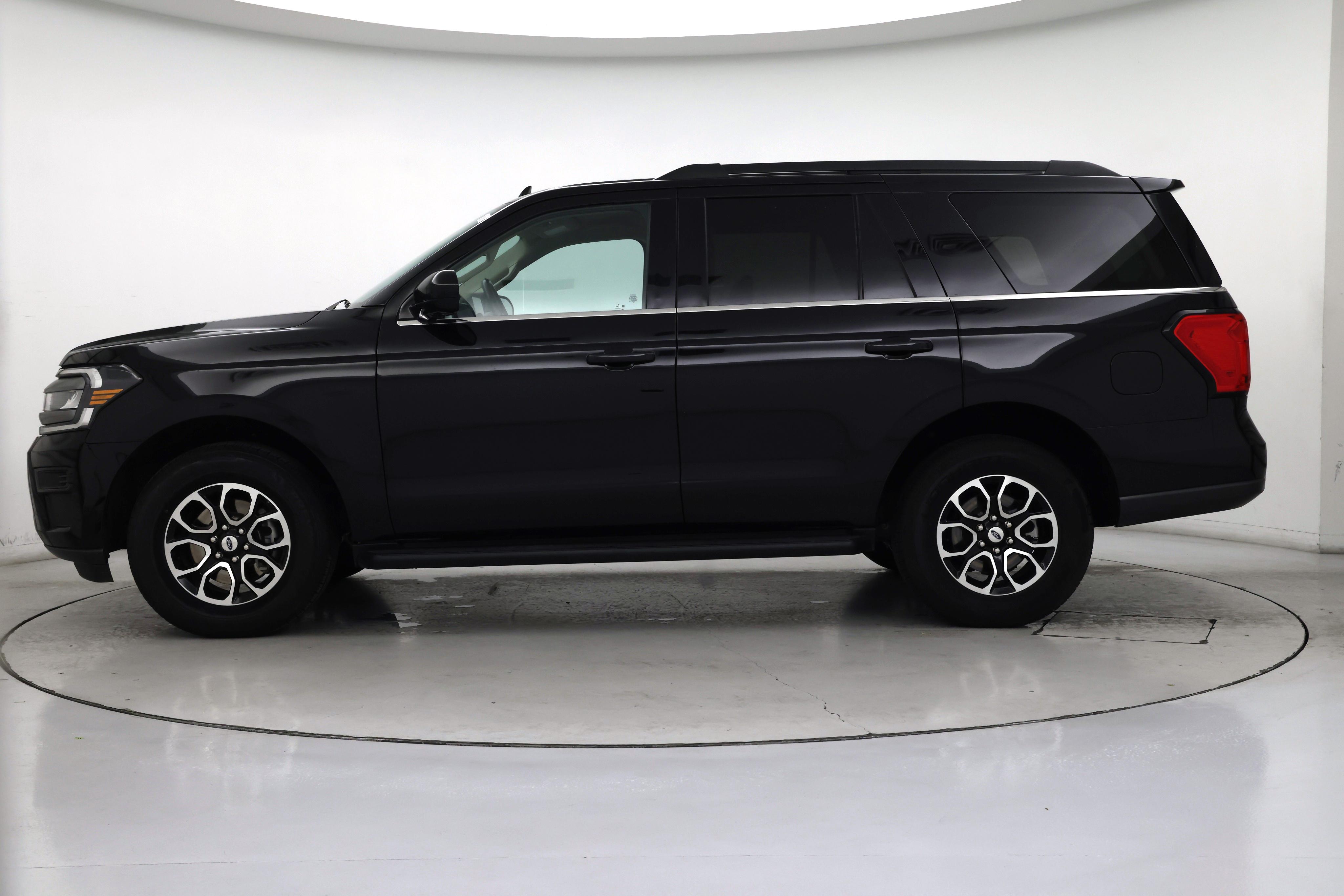 Thumbnail: 2024 Ford Expedition - 3