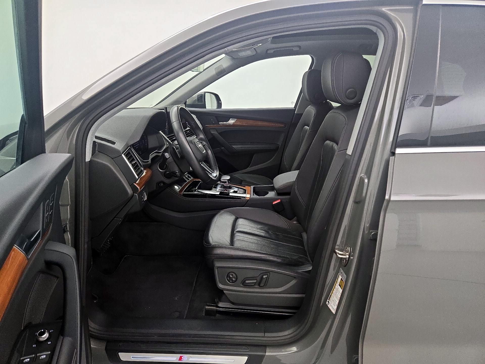 Thumbnail: 2023 Audi Q5 - 11