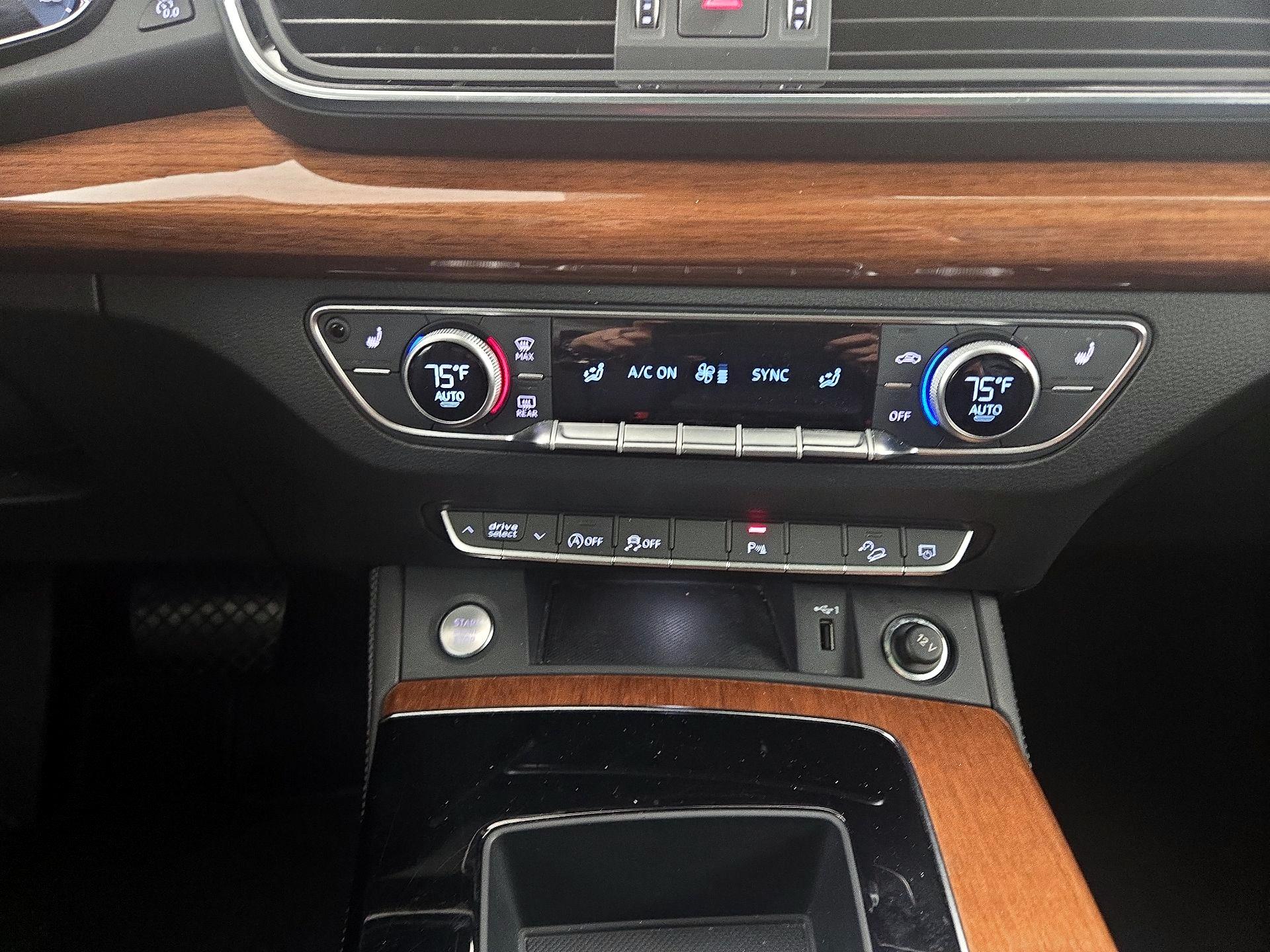 Thumbnail: 2023 Audi Q5 - 16