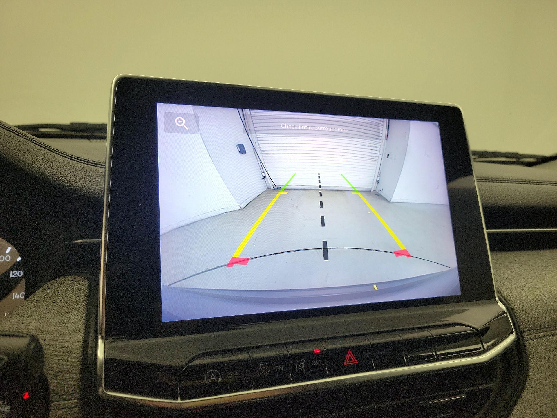 Thumbnail: 2022 Jeep Compass - 14