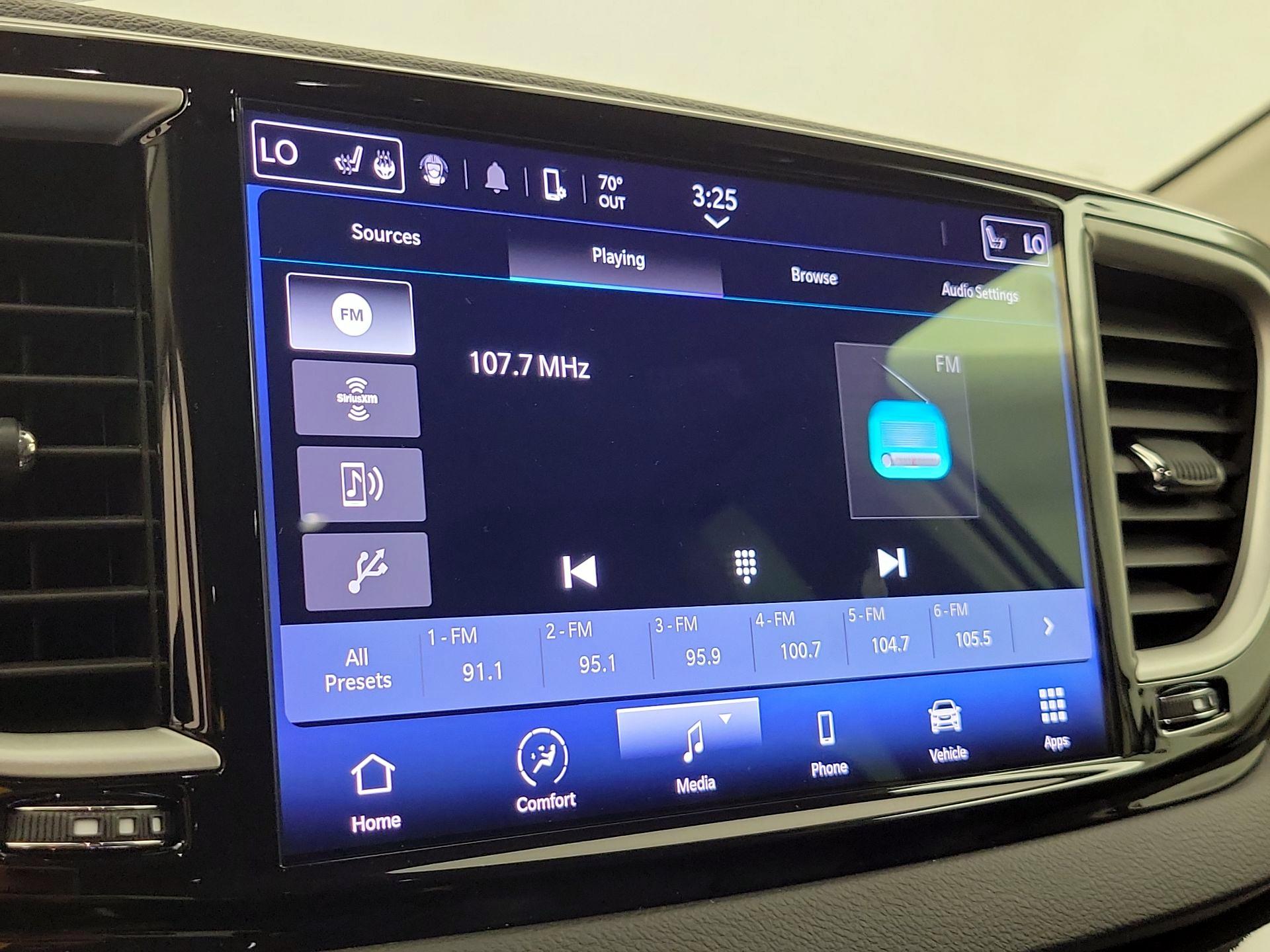 Thumbnail: 2024 Chrysler Pacifica - 15