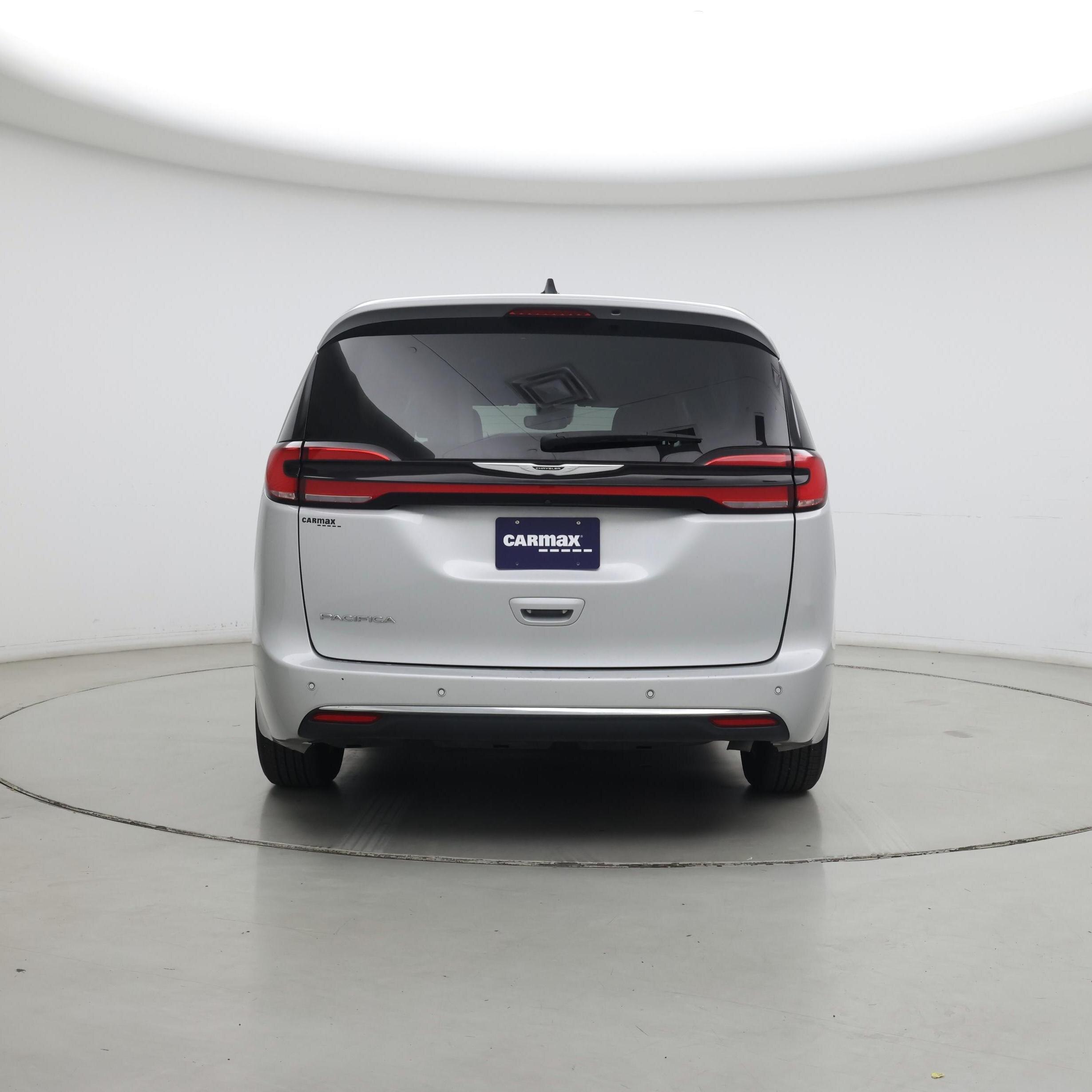 Thumbnail: 2024 Chrysler Pacifica - 6