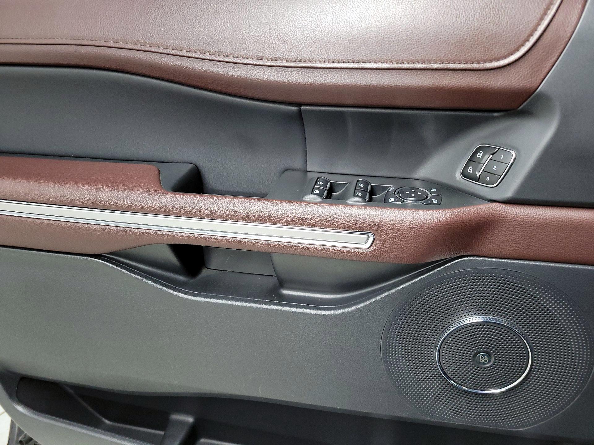 Thumbnail: 2023 Ford Expedition - 10