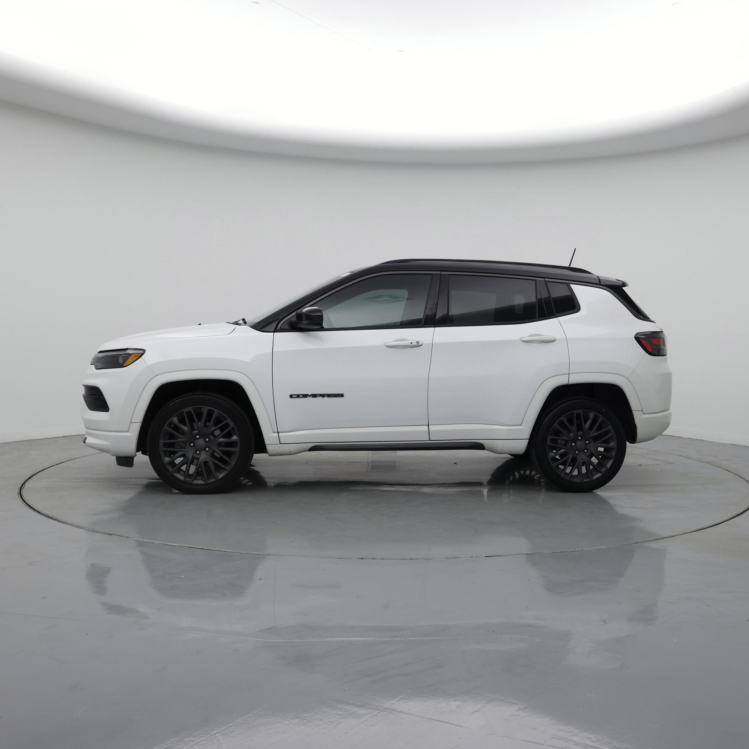 Thumbnail: 2022 Jeep Compass - 3