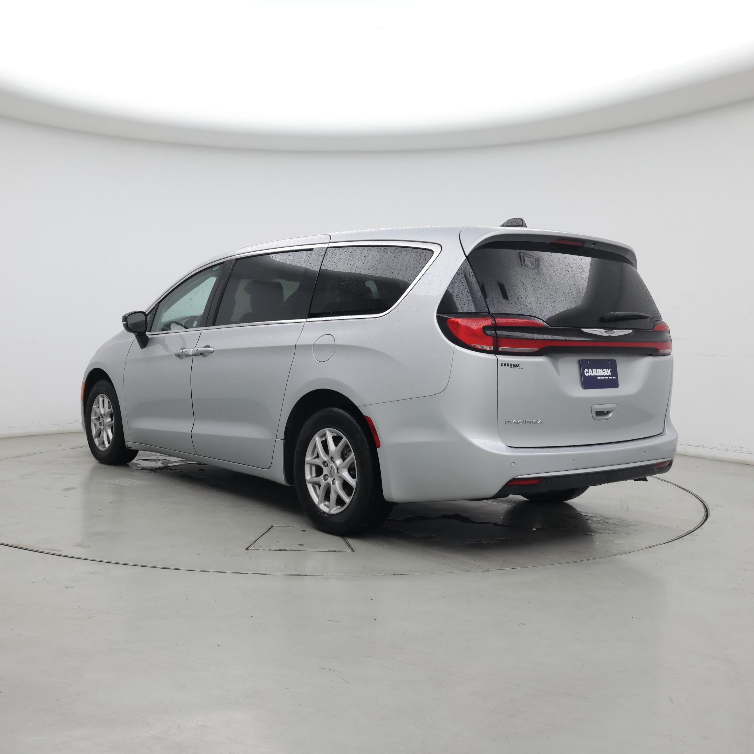 Thumbnail: 2024 Chrysler Pacifica - 2