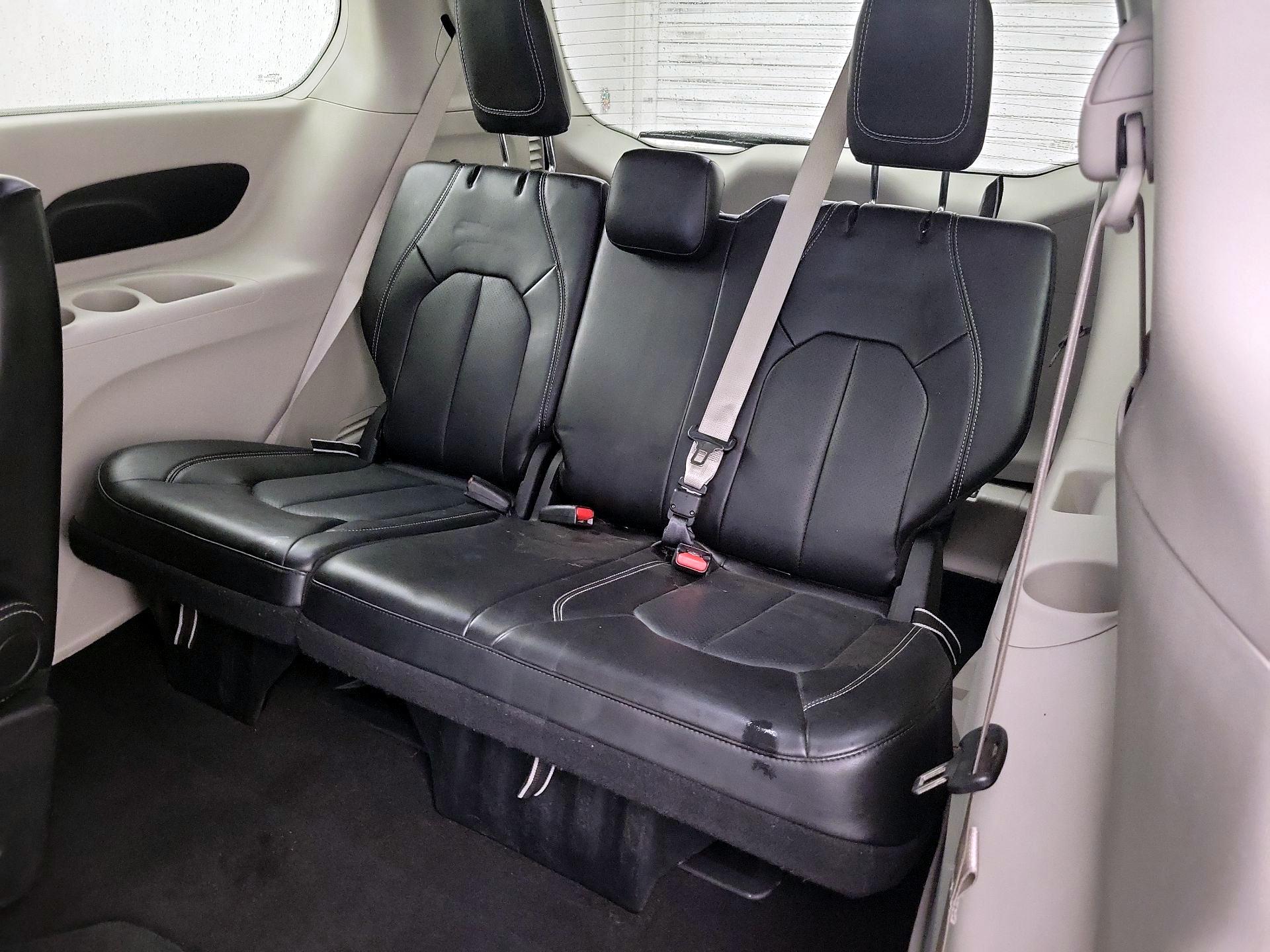 Thumbnail: 2024 Chrysler Pacifica - 20