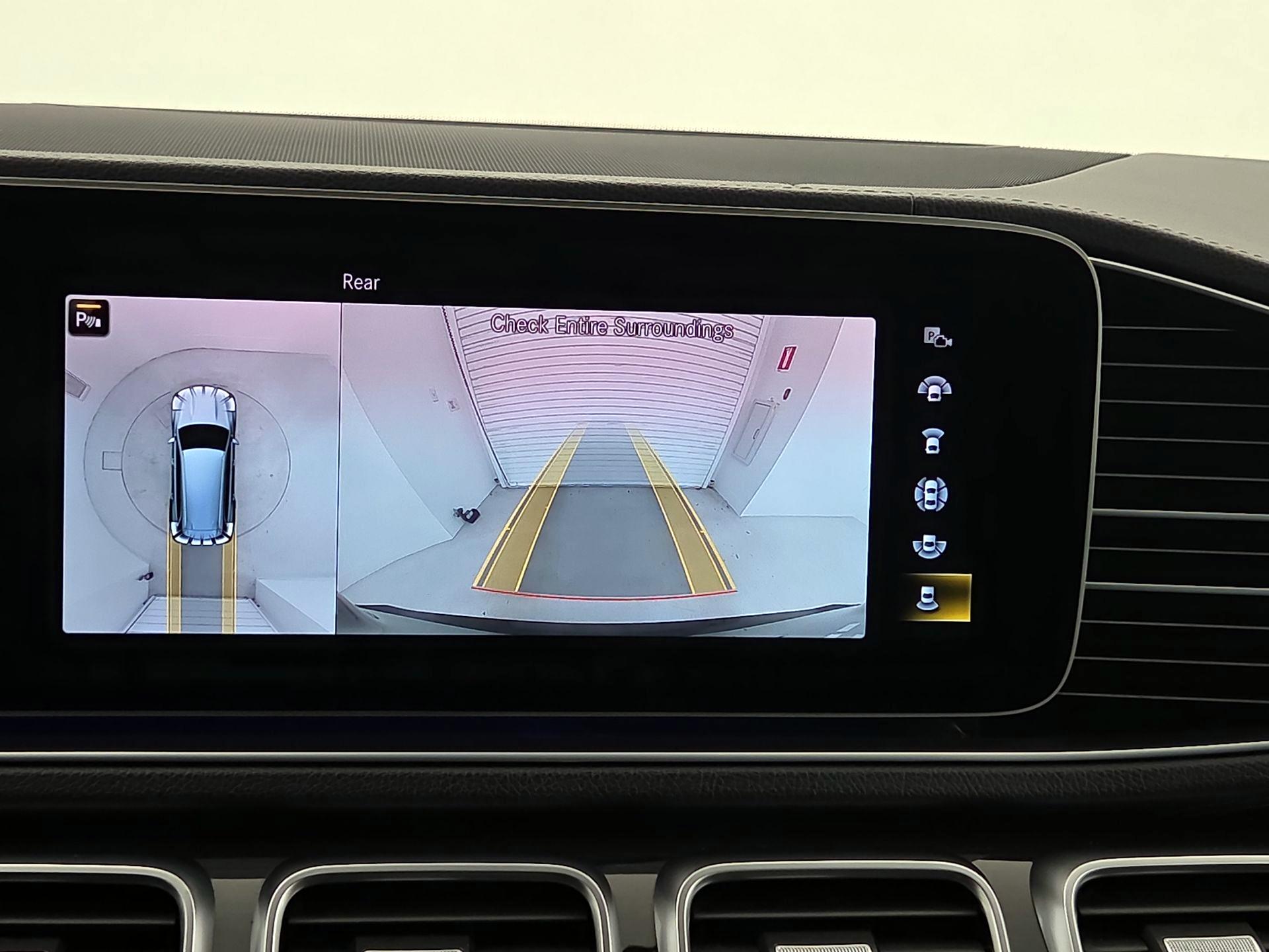 Thumbnail: 2022 Mercedes-Benz GLS - 15