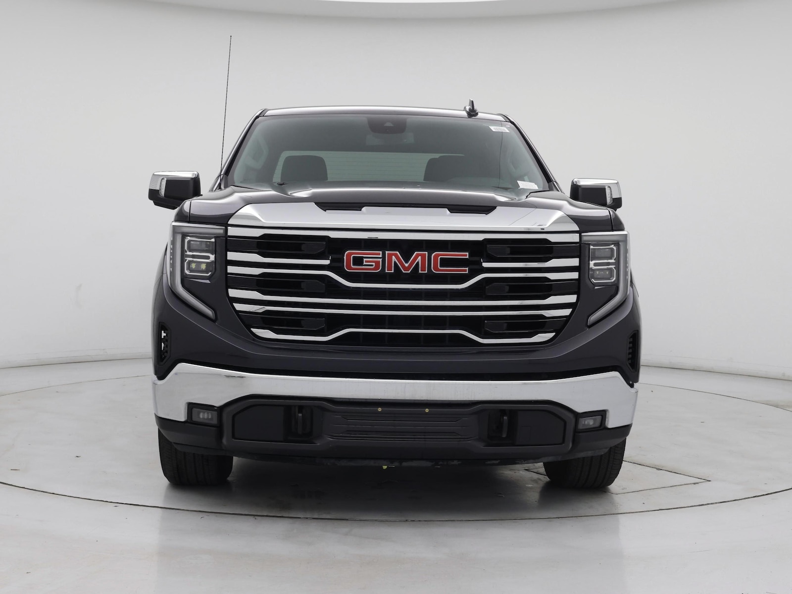 2025 GMC Sierra 1500 SLT - Photo 6