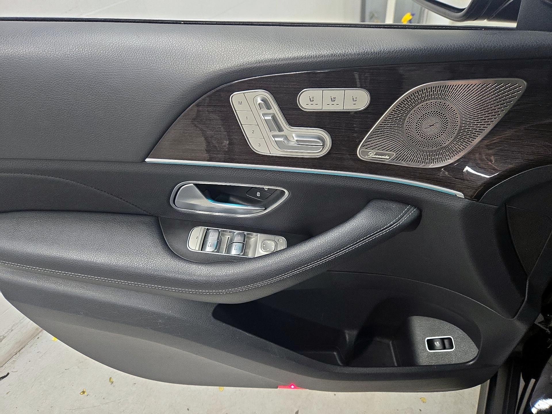 Thumbnail: 2023 Mercedes-Benz GLS - 12