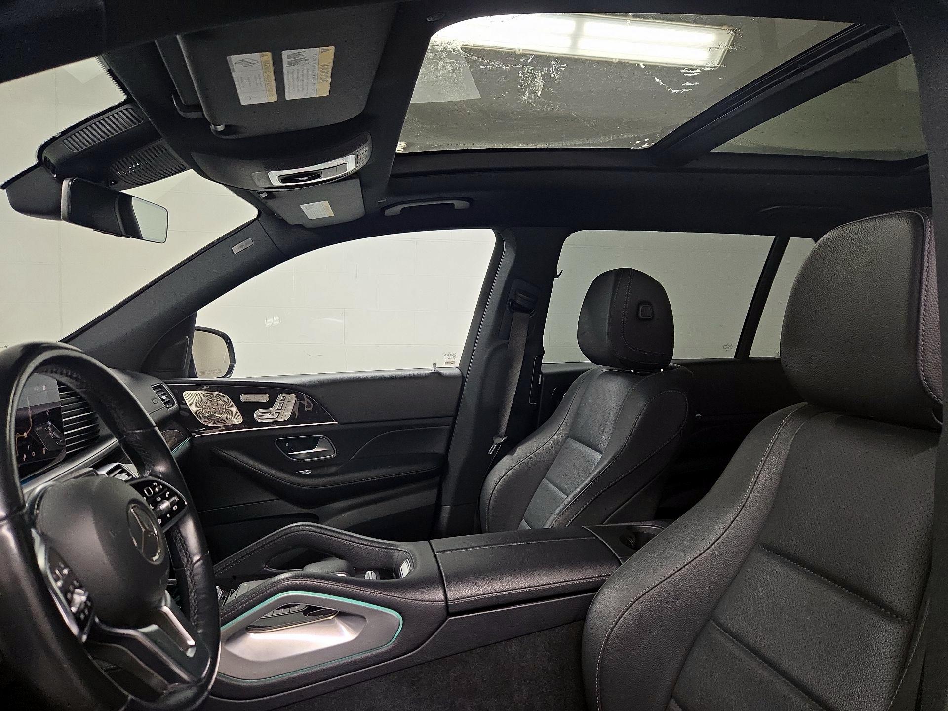 Thumbnail: 2023 Mercedes-Benz GLS - 20