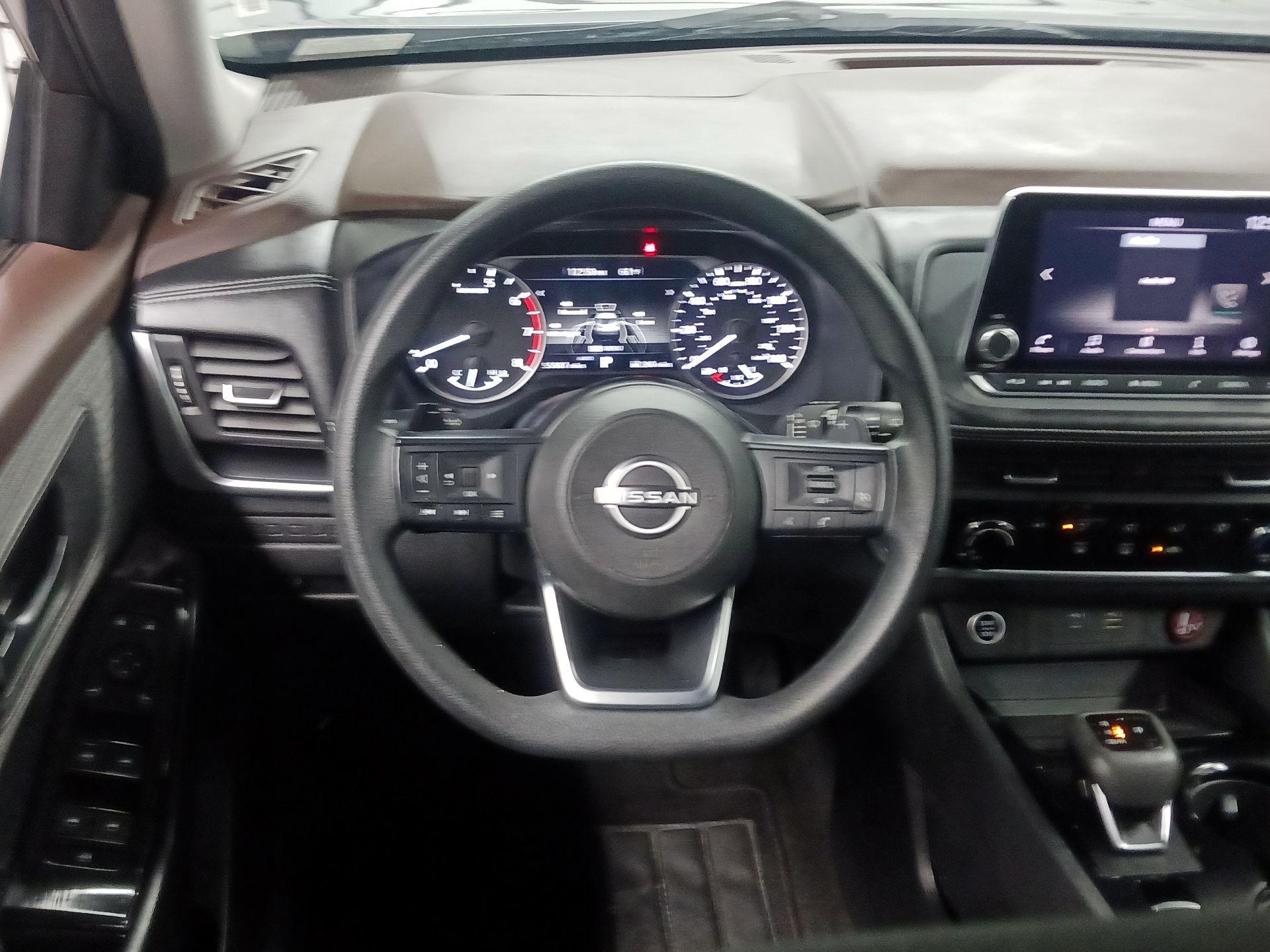 Thumbnail: 2023 Nissan Rogue - 10