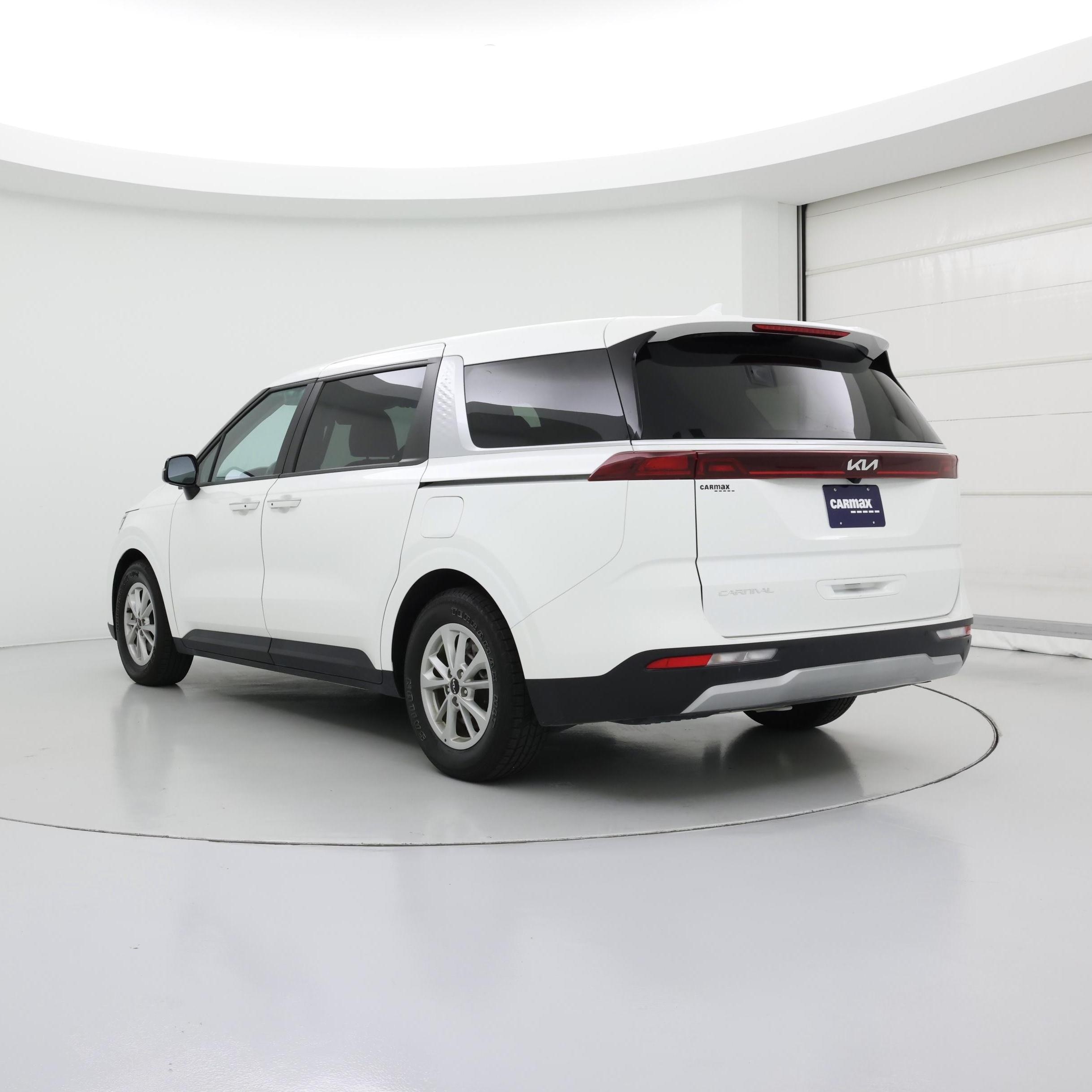 Thumbnail: 2024 Kia Carnival - 2