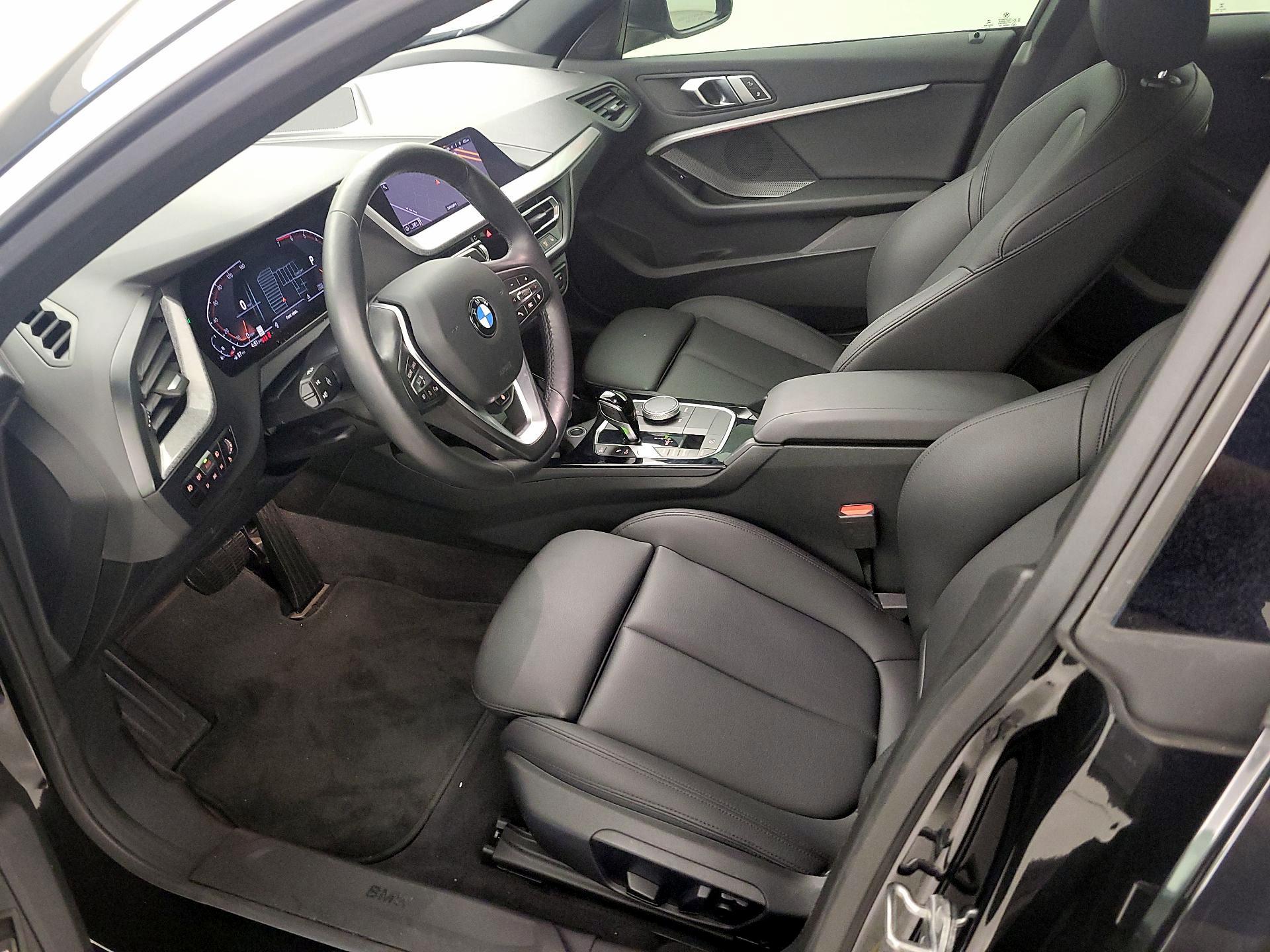 Thumbnail: 2023 BMW 2 Series - 11