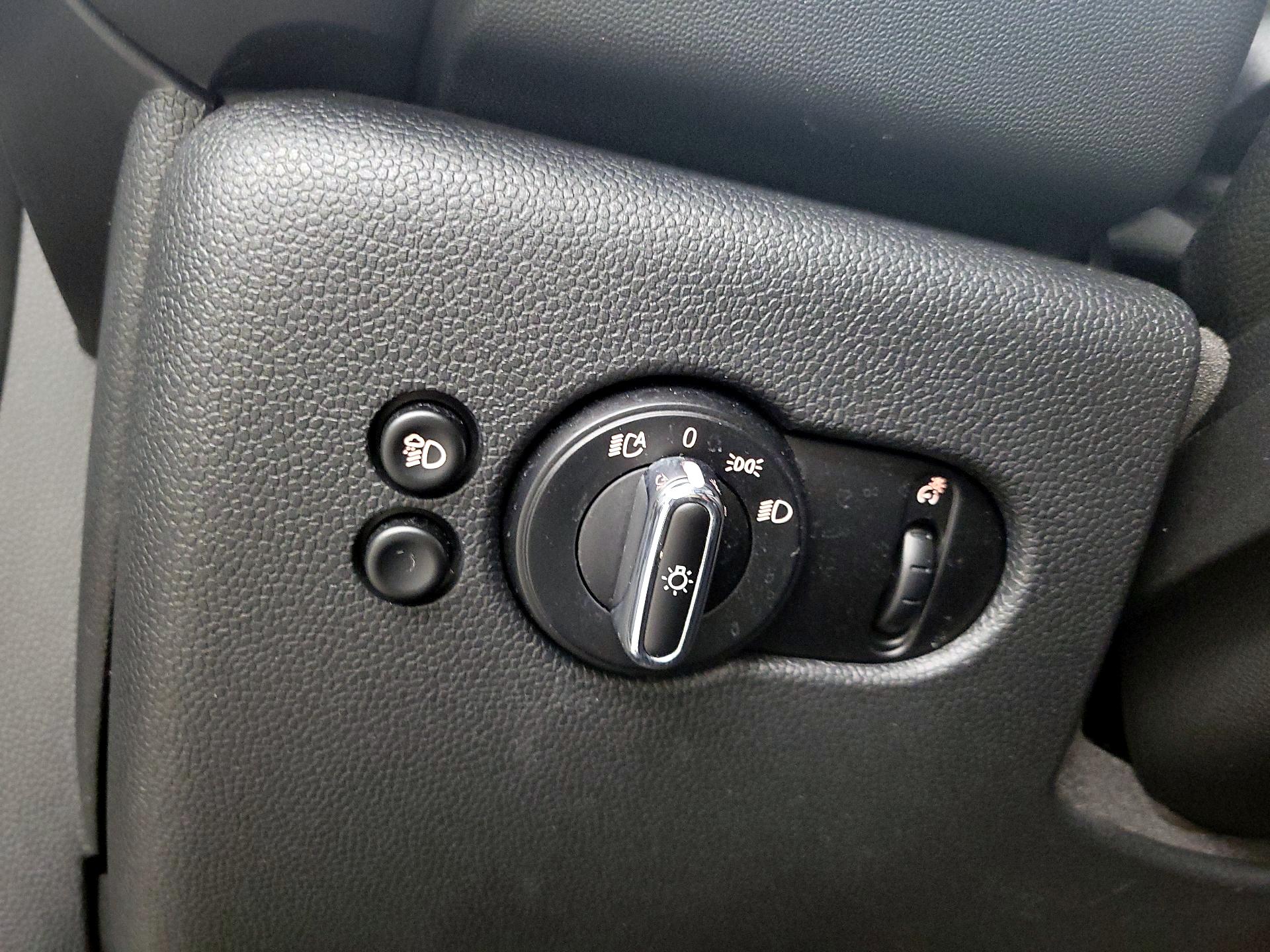 Thumbnail: 2023 MINI Cooper Hardtop - 13