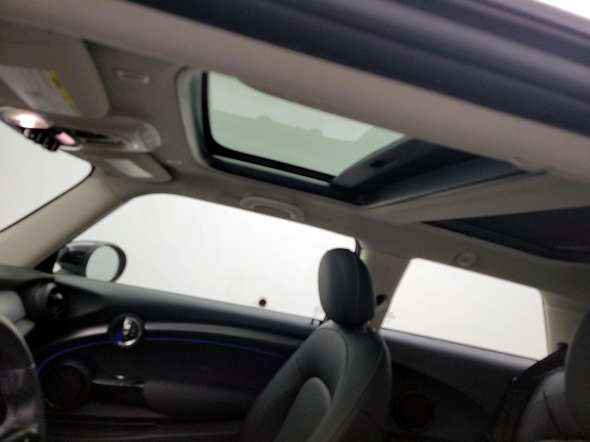 Thumbnail: 2023 MINI Cooper Hardtop - 19