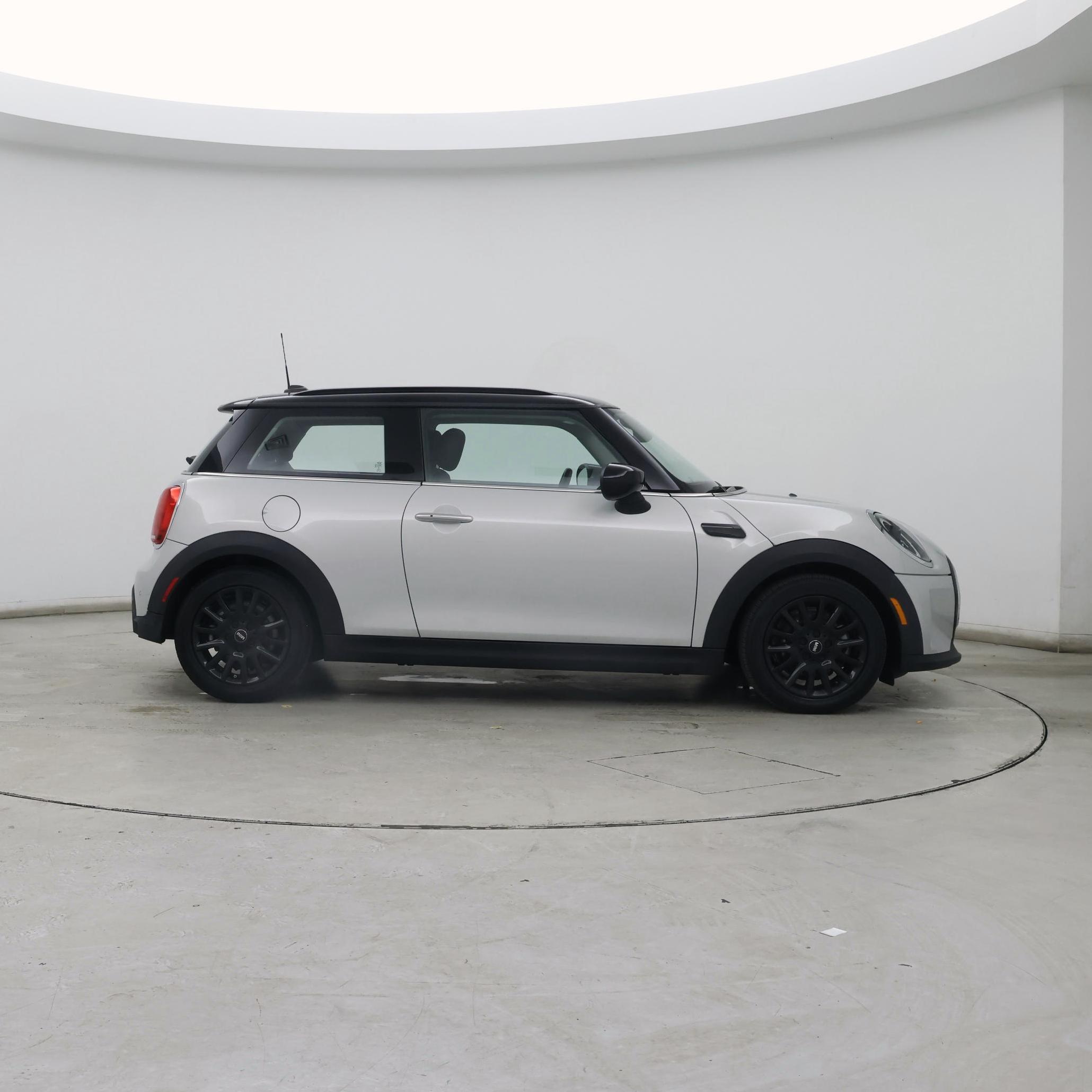 Thumbnail: 2023 MINI Cooper Hardtop - 7