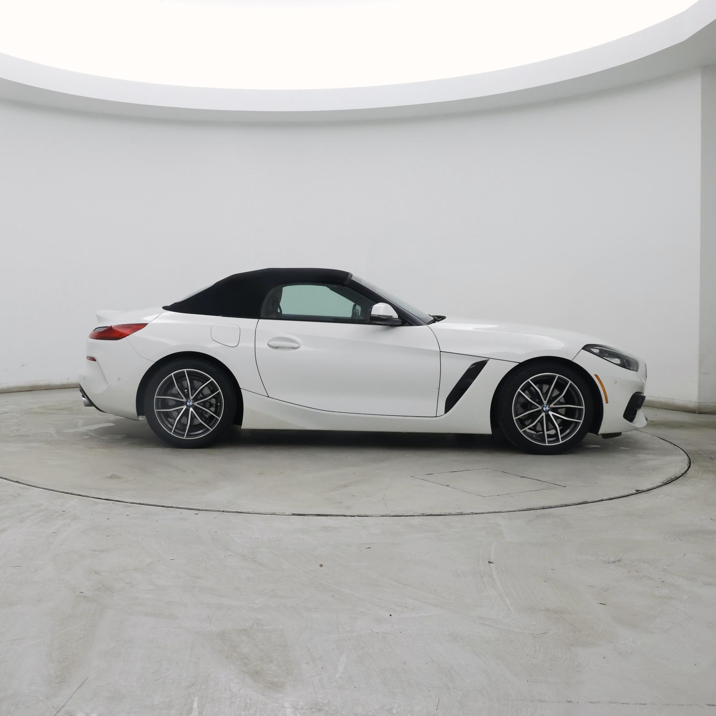 Thumbnail: 2022 BMW Z4 - 7