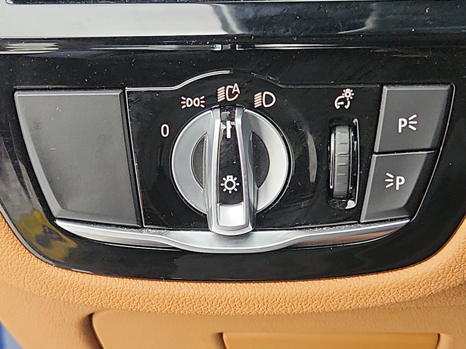 Thumbnail: 2023 BMW 5 Series - 13