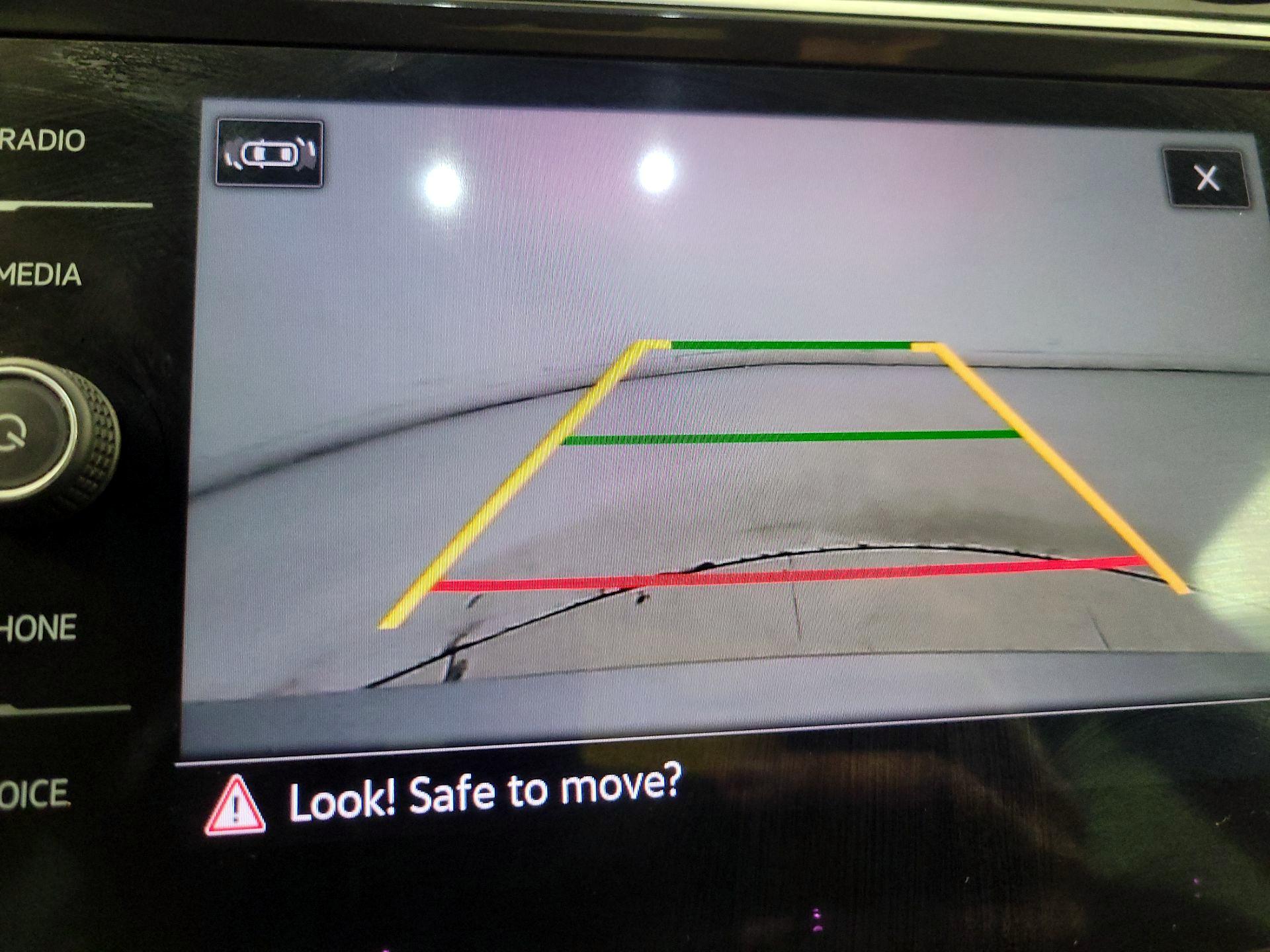 Thumbnail: 2023 Volkswagen Tiguan - 14