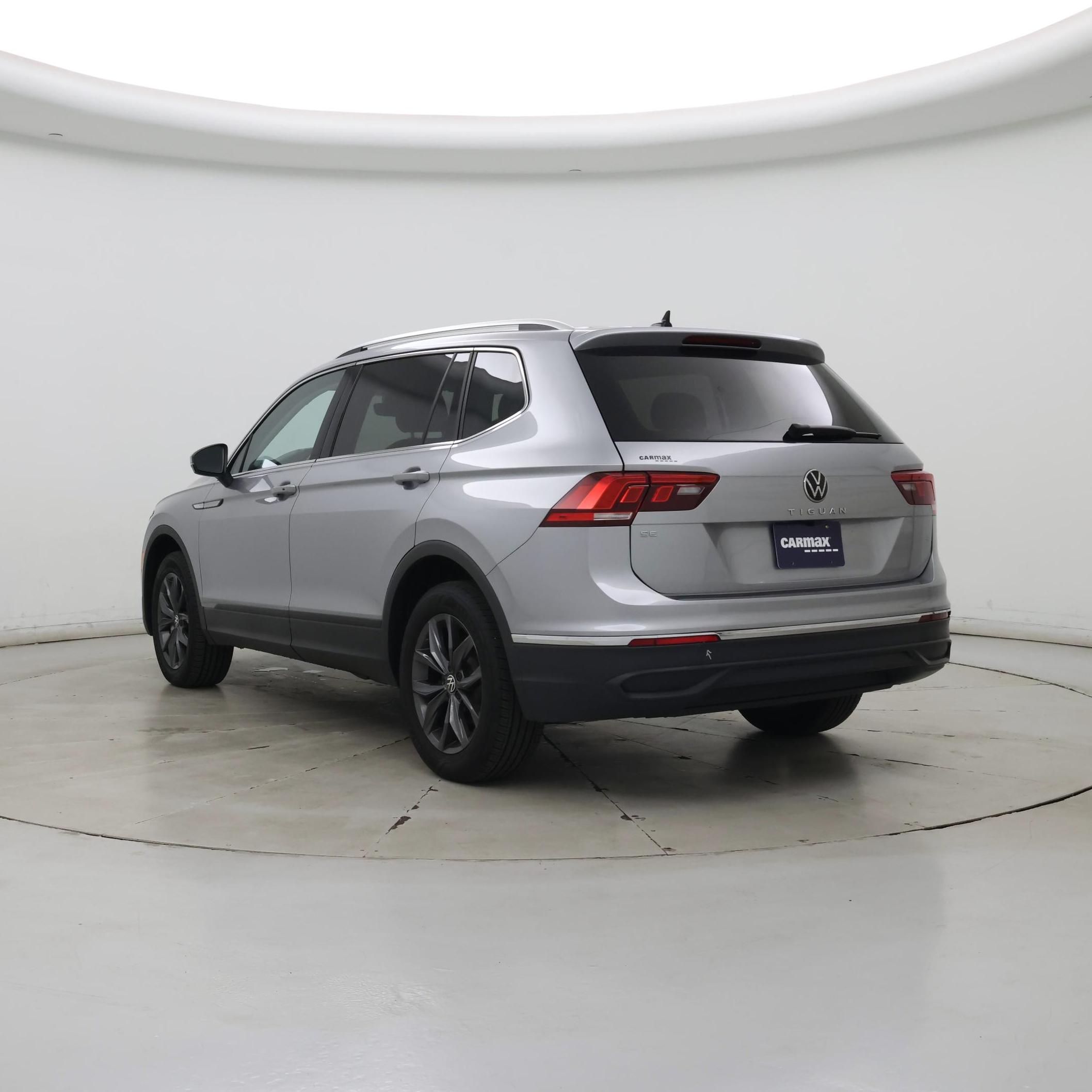 Thumbnail: 2023 Volkswagen Tiguan - 2