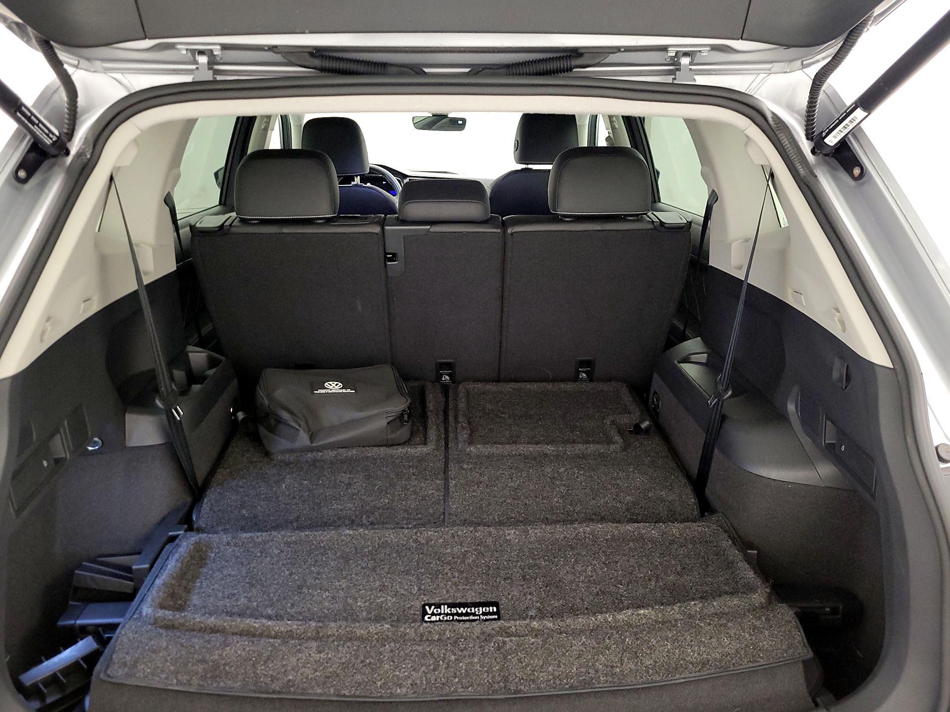 Thumbnail: 2023 Volkswagen Tiguan - 19