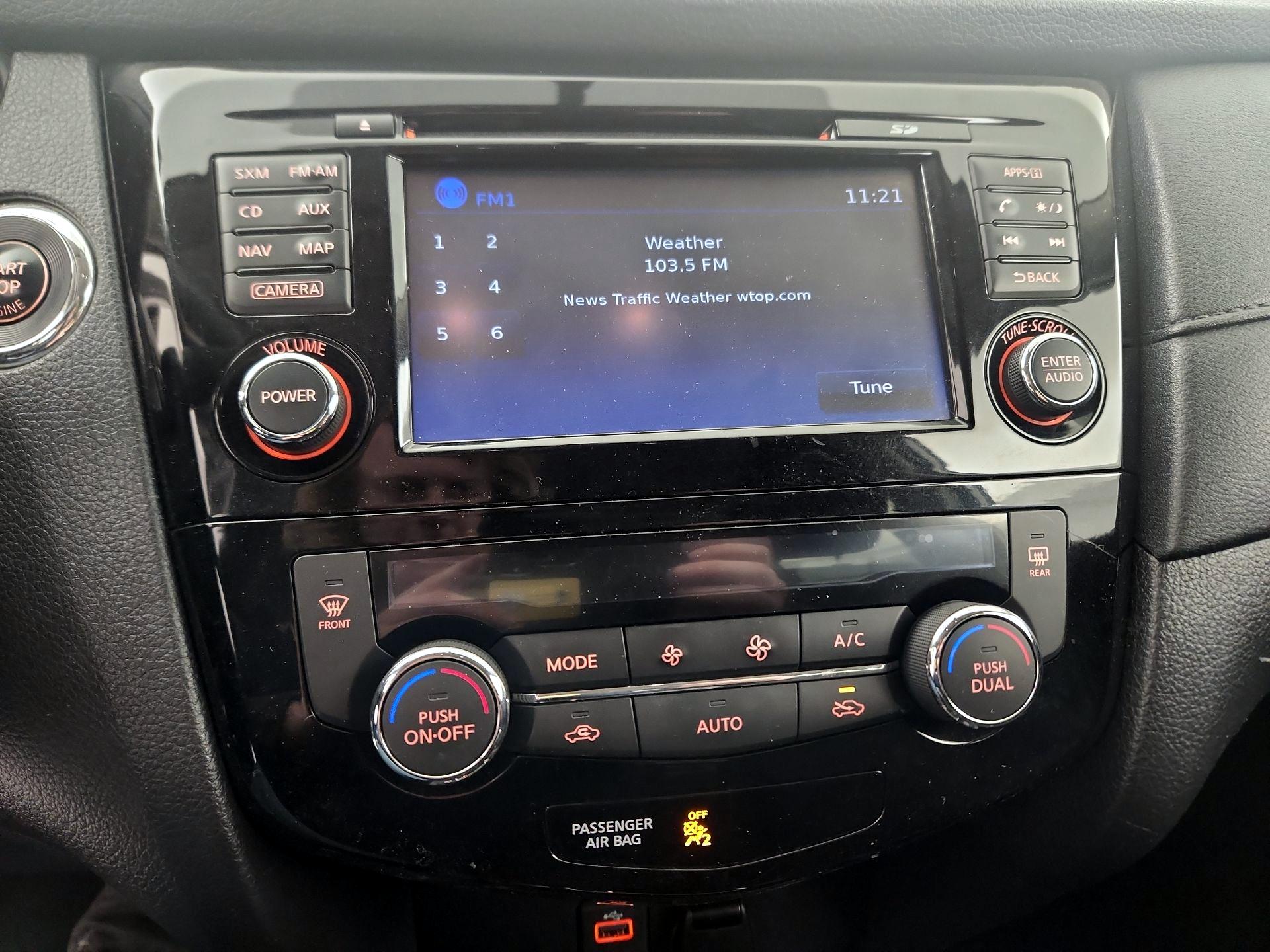 Thumbnail: 2017 Nissan Rogue - 17