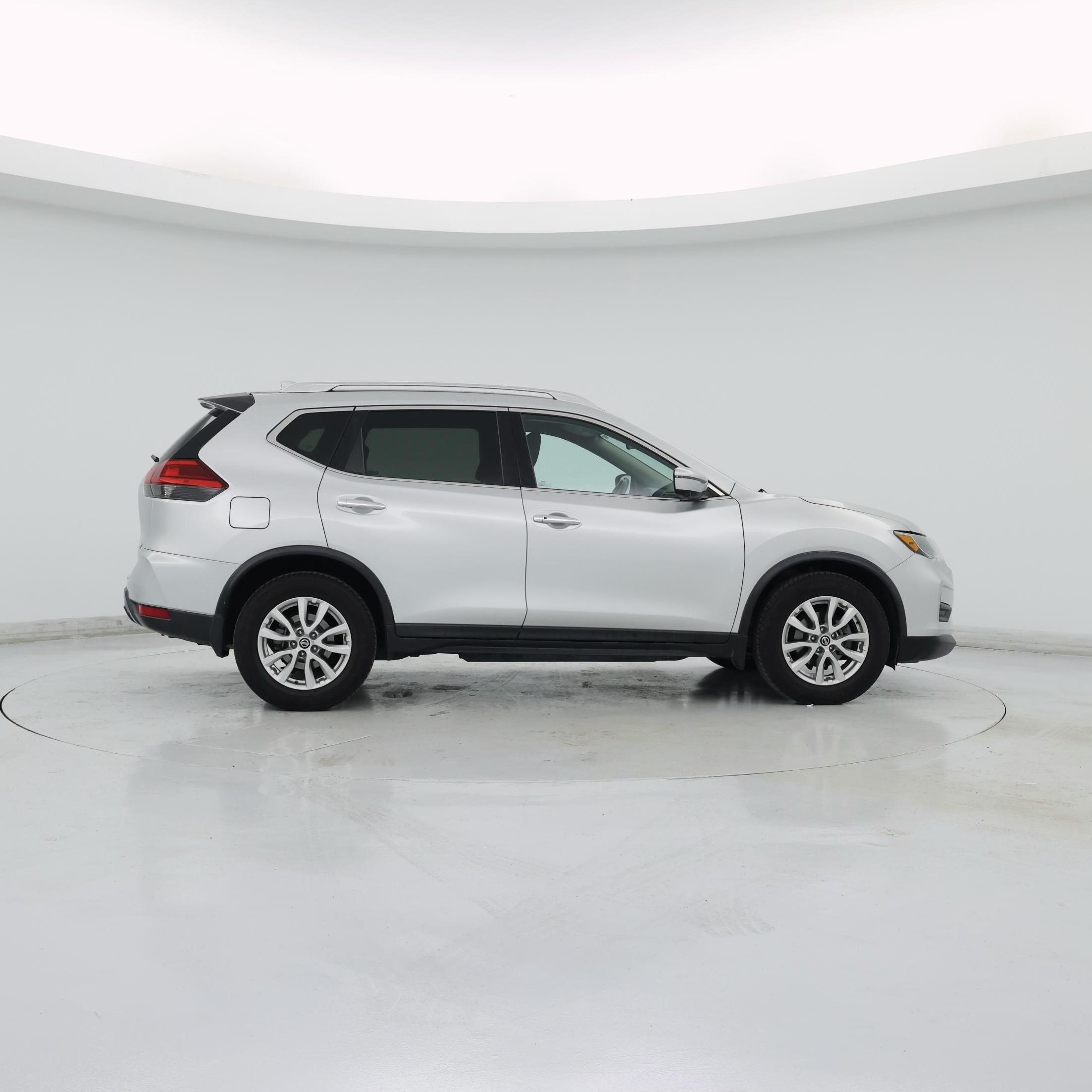 Thumbnail: 2017 Nissan Rogue - 7