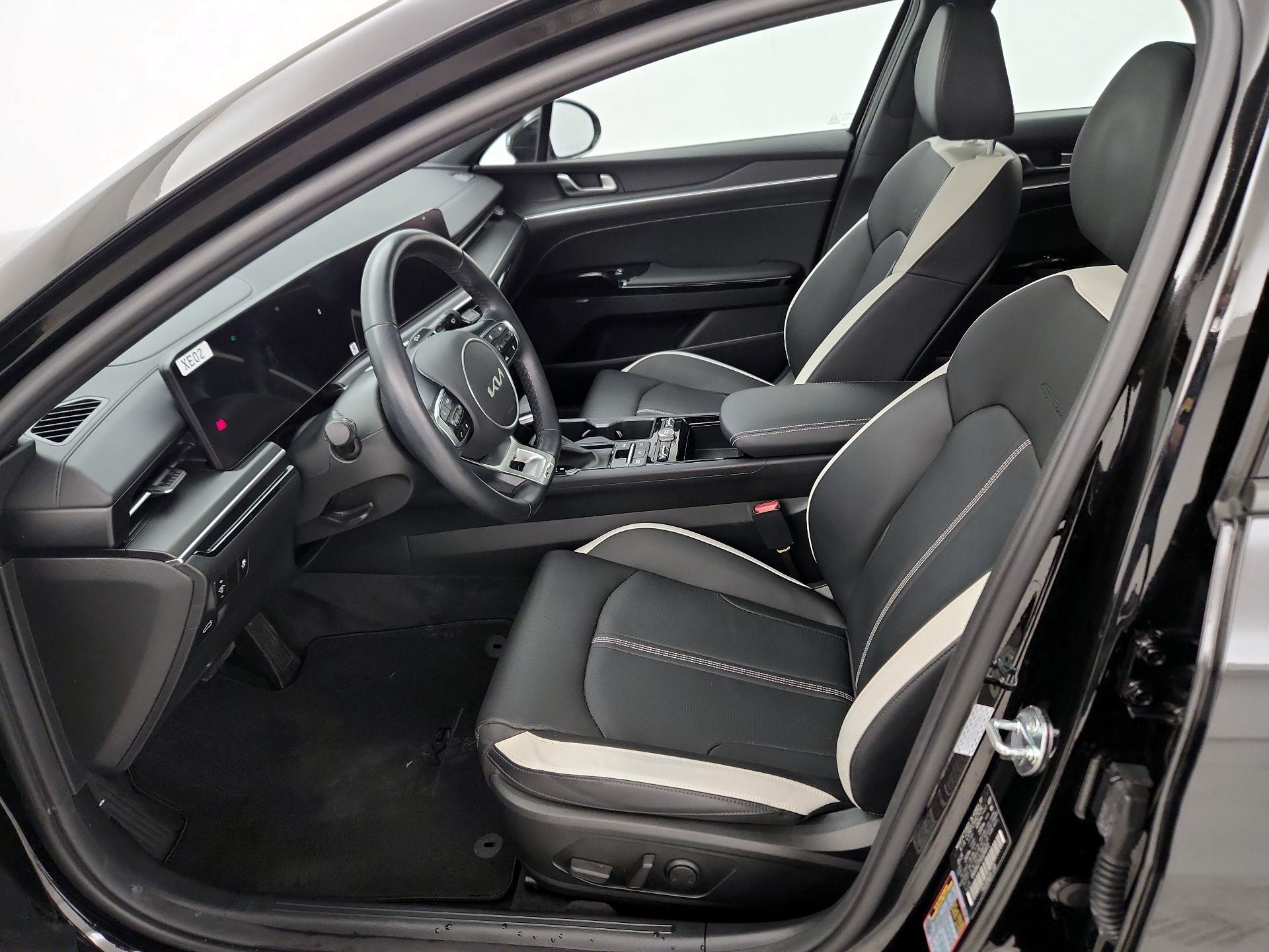 Thumbnail: 2025 Kia K5 - 11