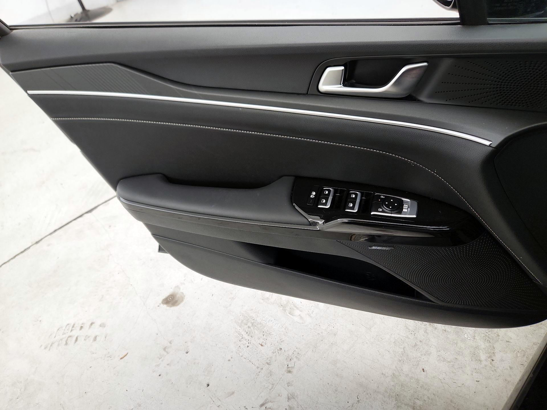 Thumbnail: 2025 Kia K5 - 12