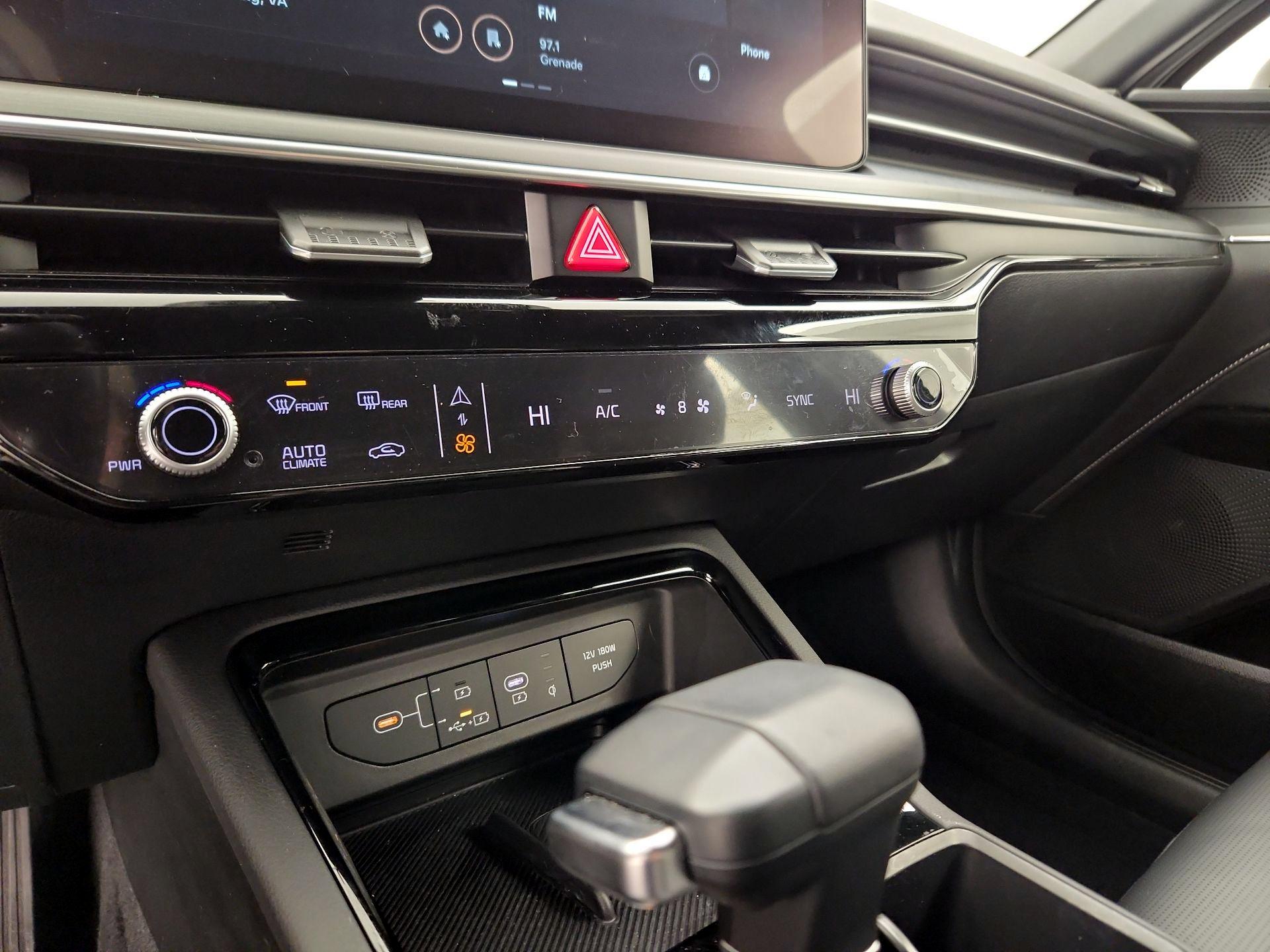 Thumbnail: 2025 Kia K5 - 17