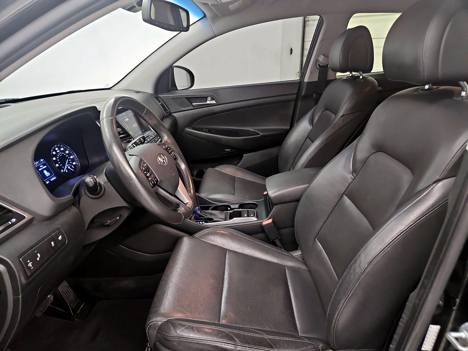 Thumbnail: 2017 Hyundai Tucson - 11