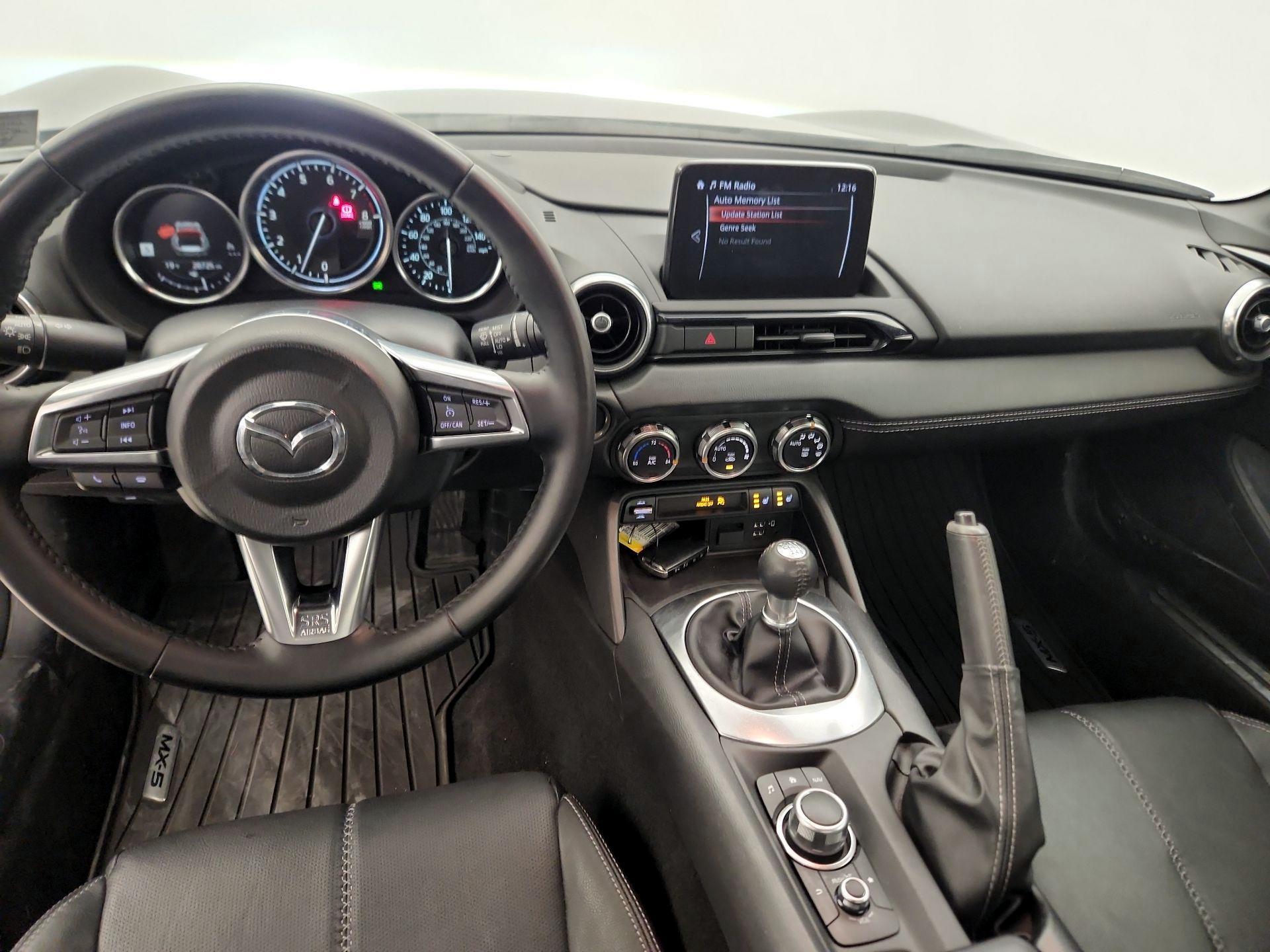 Thumbnail: 2021 Mazda MX-5 Miata - 9