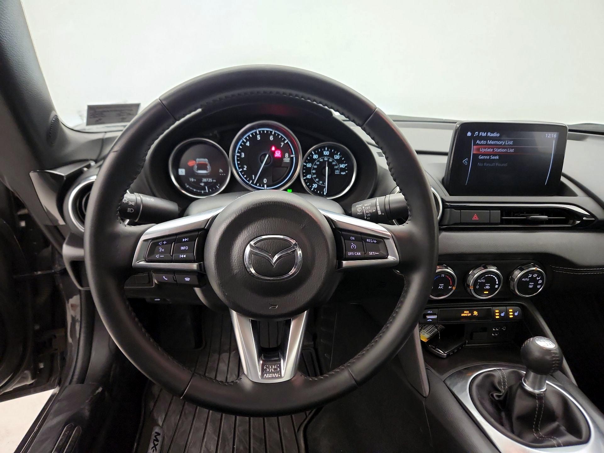 Thumbnail: 2021 Mazda MX-5 Miata - 10