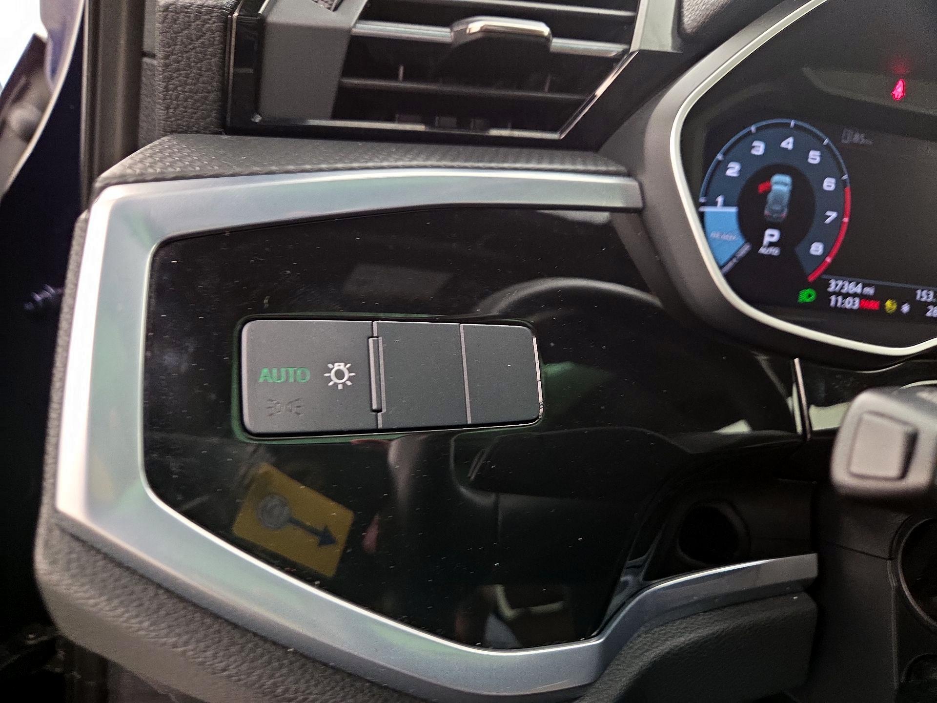 Thumbnail: 2022 Audi Q3 - 13