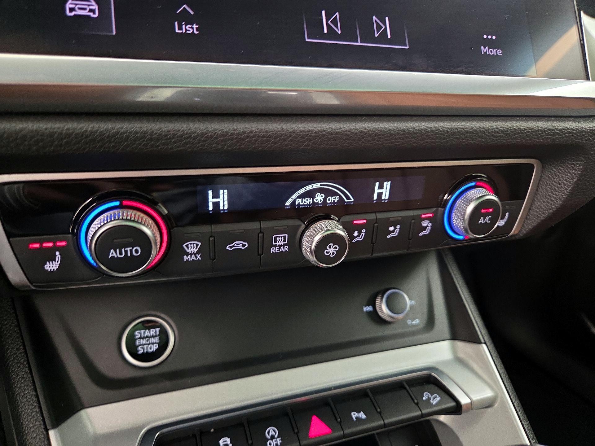 Thumbnail: 2022 Audi Q3 - 16