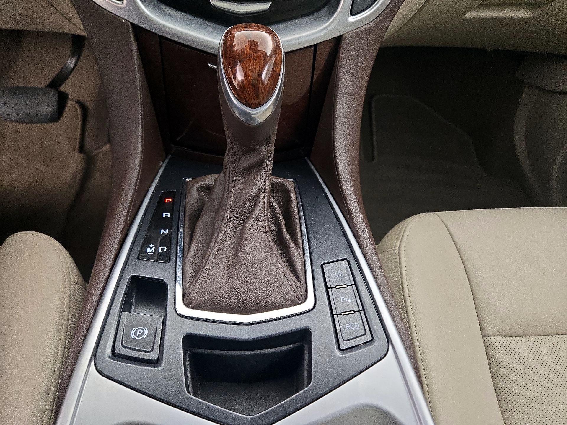 Thumbnail: 2015 Cadillac SRX - 18