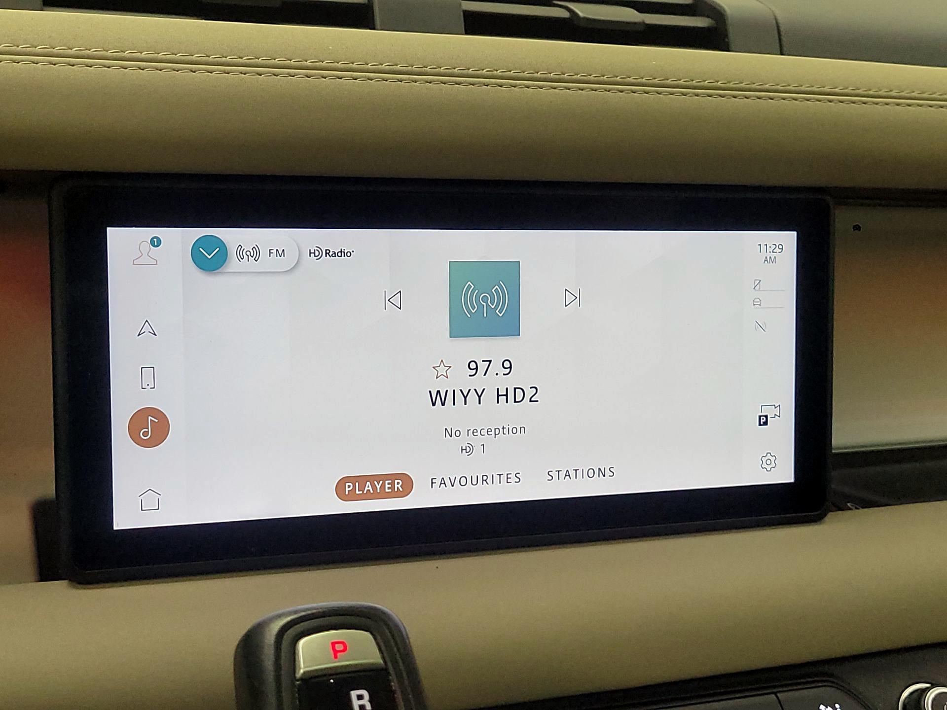 Thumbnail: 2022 Land Rover Defender - 16